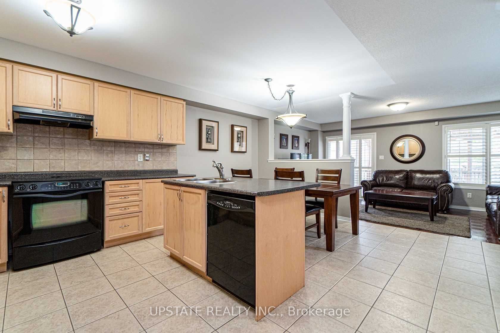 32 Sestina Court, Brampton, ON L6P 1R9 photo 3