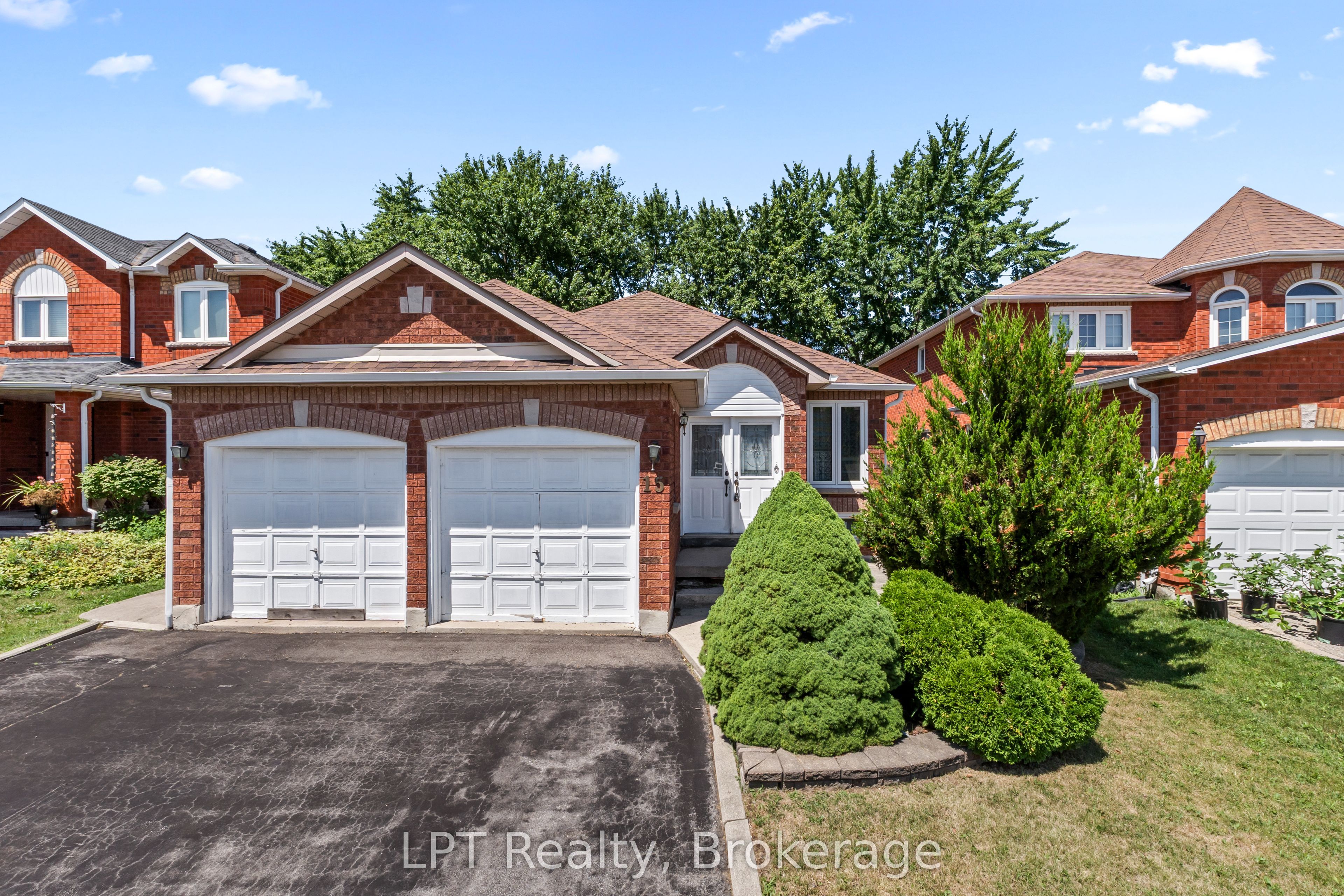 15 Esposito Drive, Caledon, ON L7E 1T3