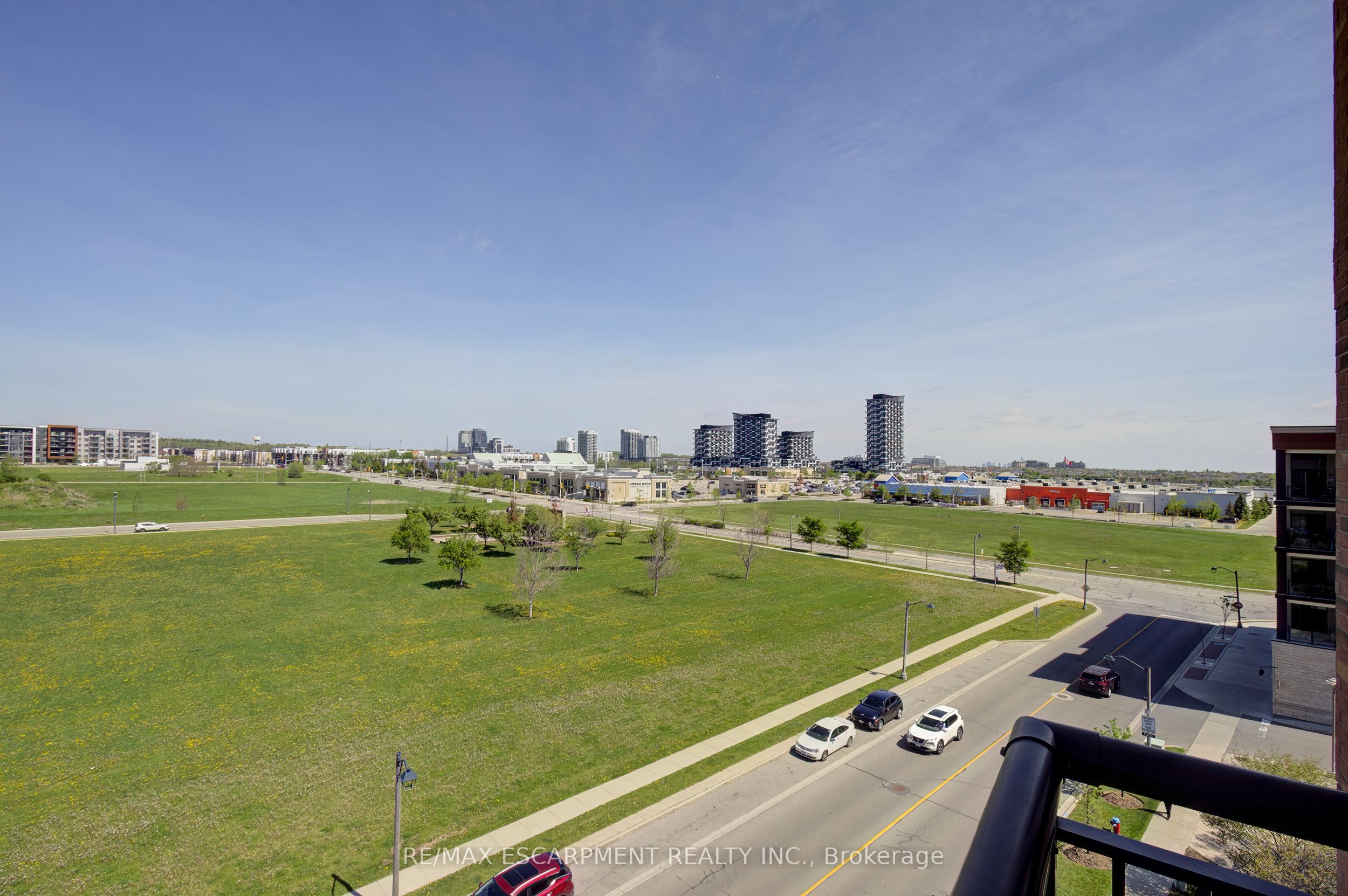 2379 Central Park Drive 603, Oakville, ON L6H 0E3 photo 4