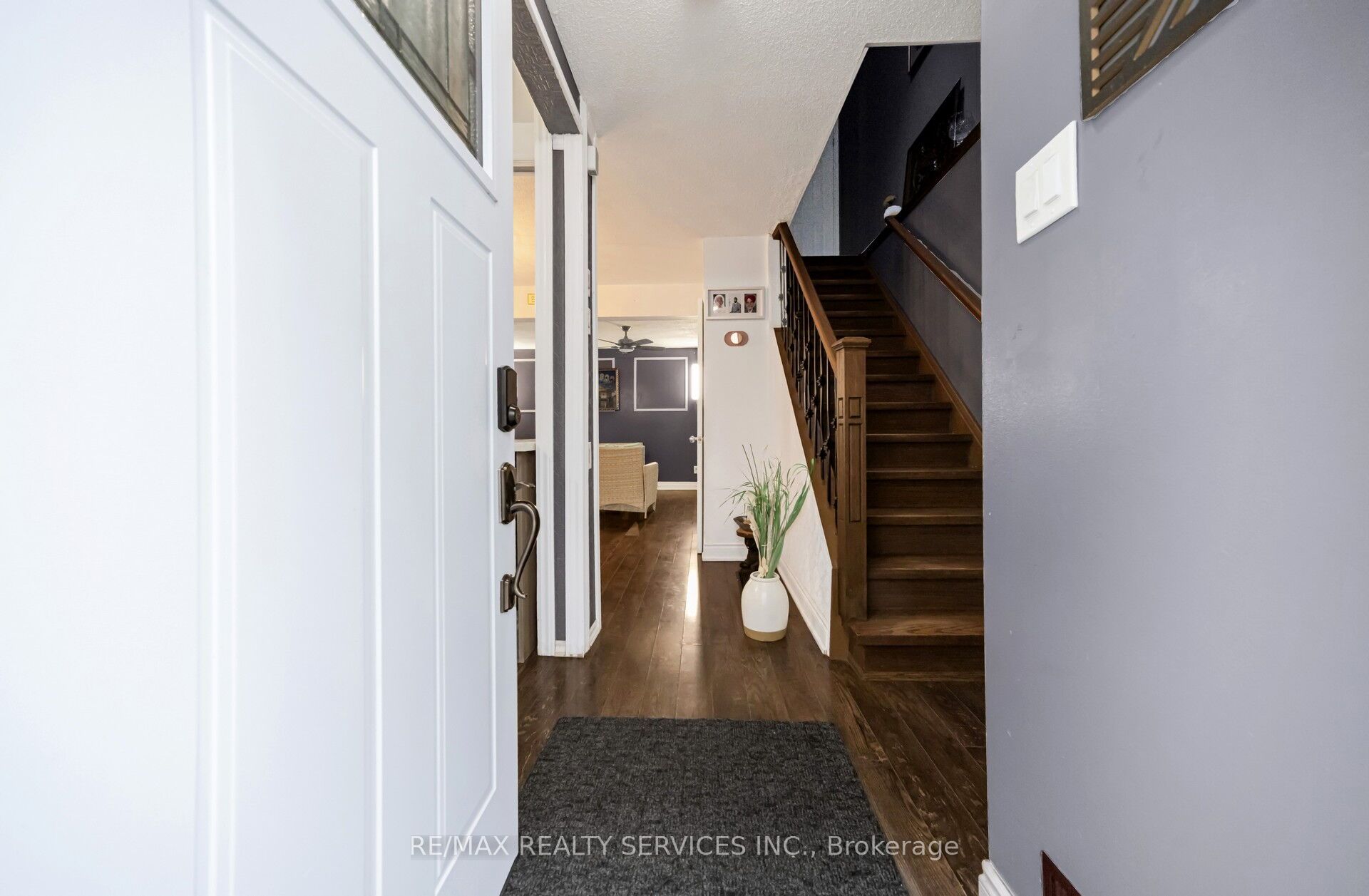 3 Grand Valley Drive, Brampton, ON L6S 2L1 photo 5