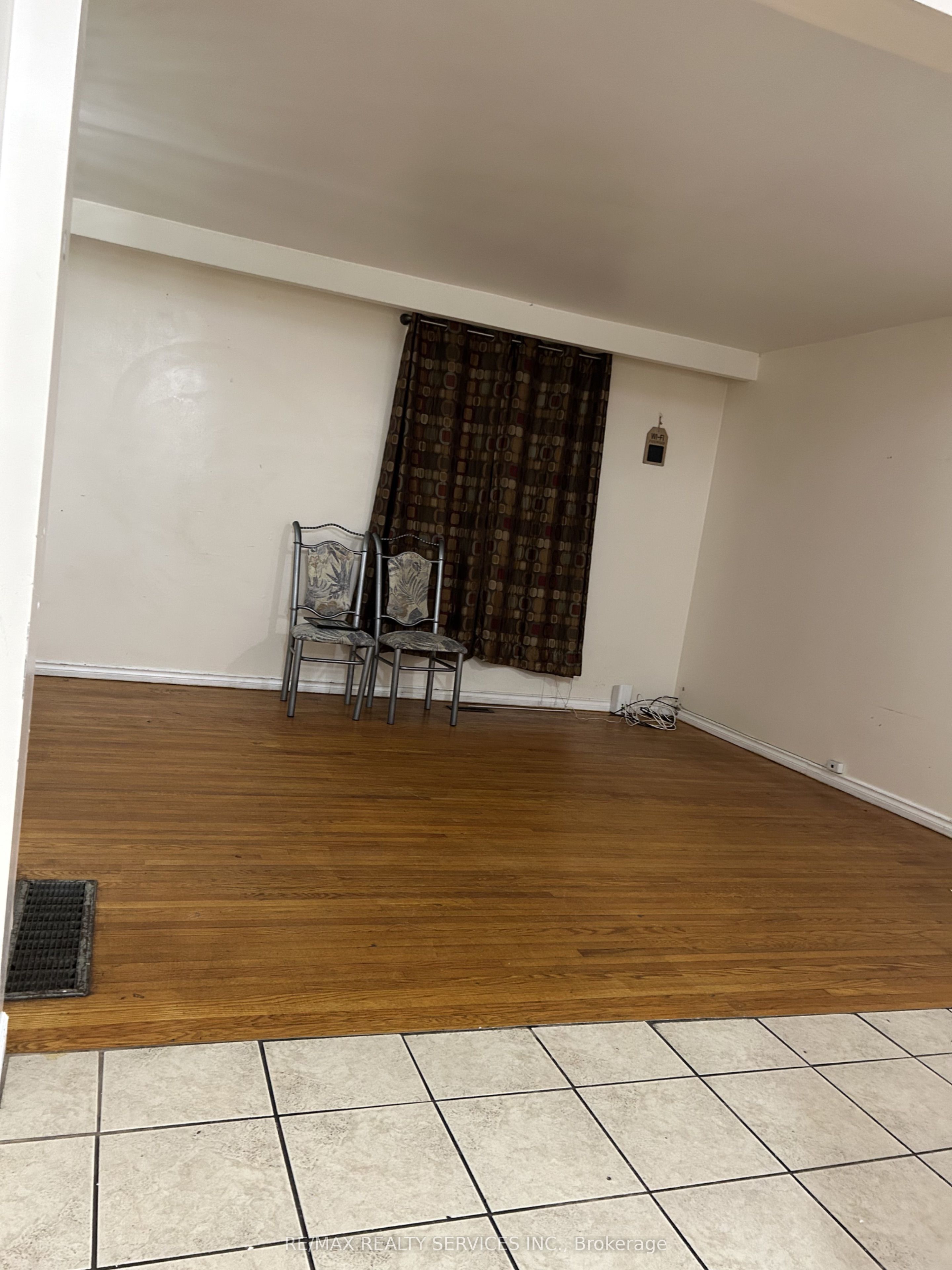 100 Sutherland Avenue, Brampton, ON L6V 2H7 photo 4