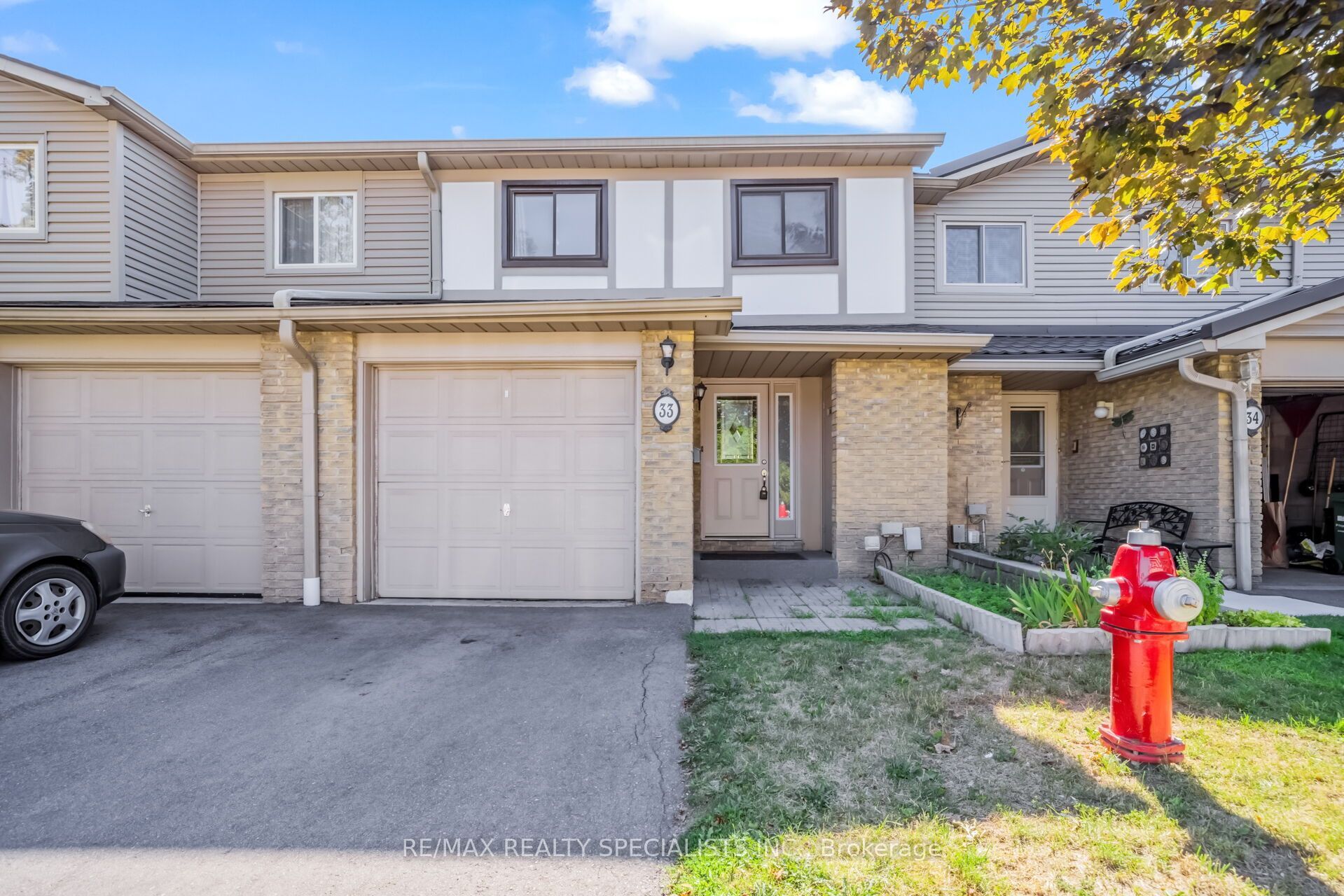 33 Greenwich Circle, Brampton, ON L6S 2E6