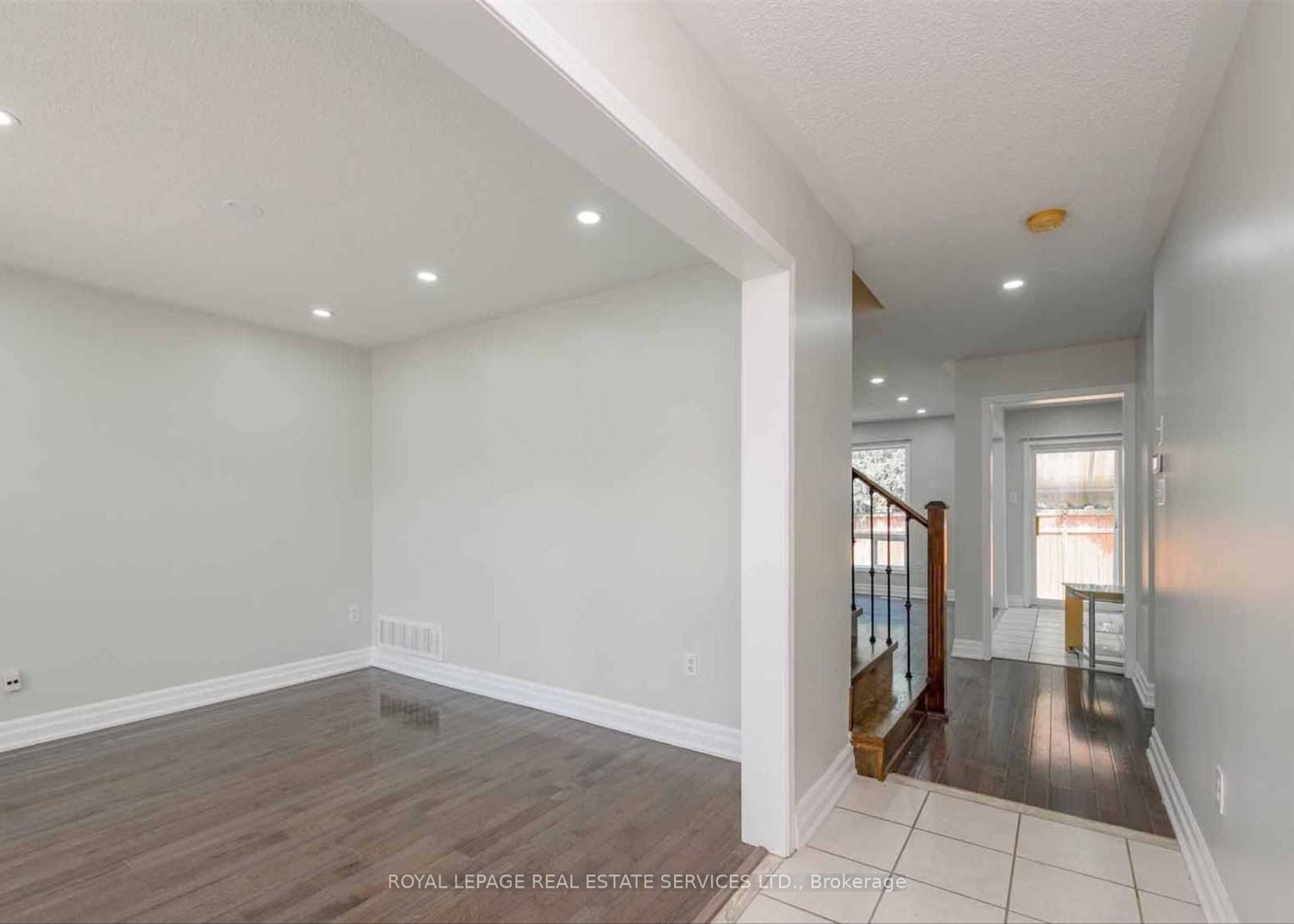 2905 Westoak Trails Boulevard, Oakville, ON L6M 4V2 photo 4
