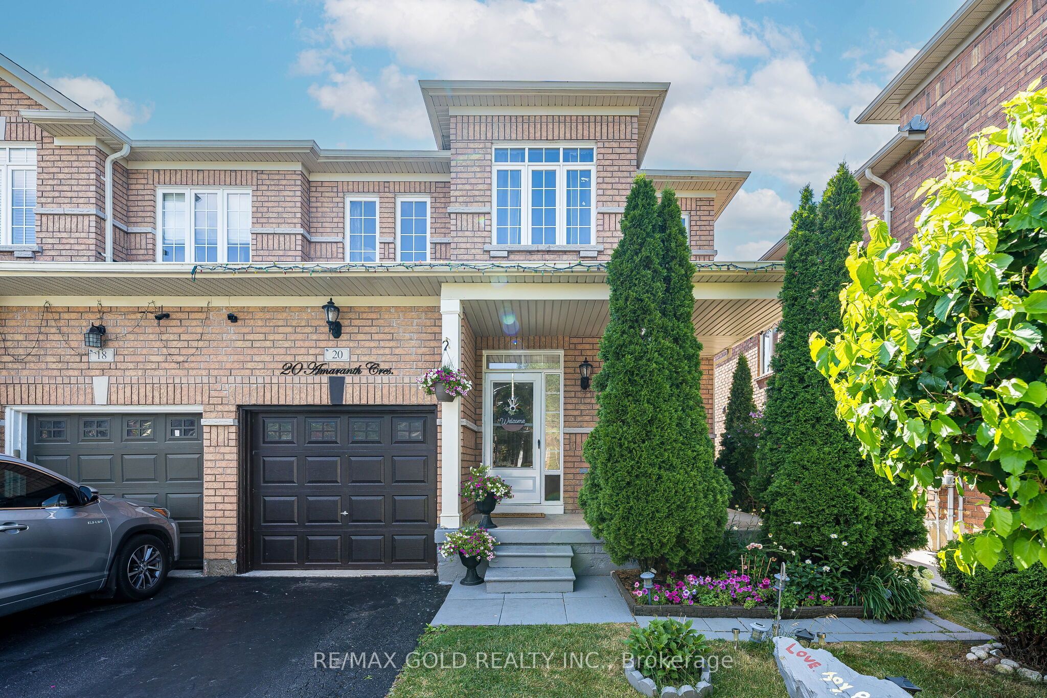 20 Amaranth Crescent, Brampton, ON L7A 0L7 photo 2
