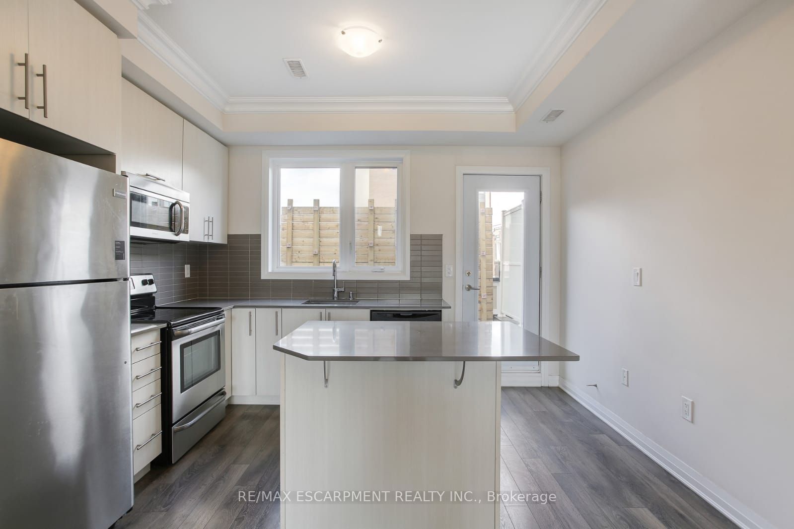 130 Frederick Tisdale Drive 2, Toronto, ON M3K 0A5 photo 5