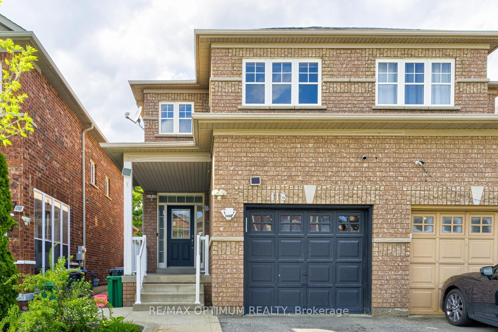 118 Nathaniel Crescent, Brampton, ON L6Y 5M3 photo 3