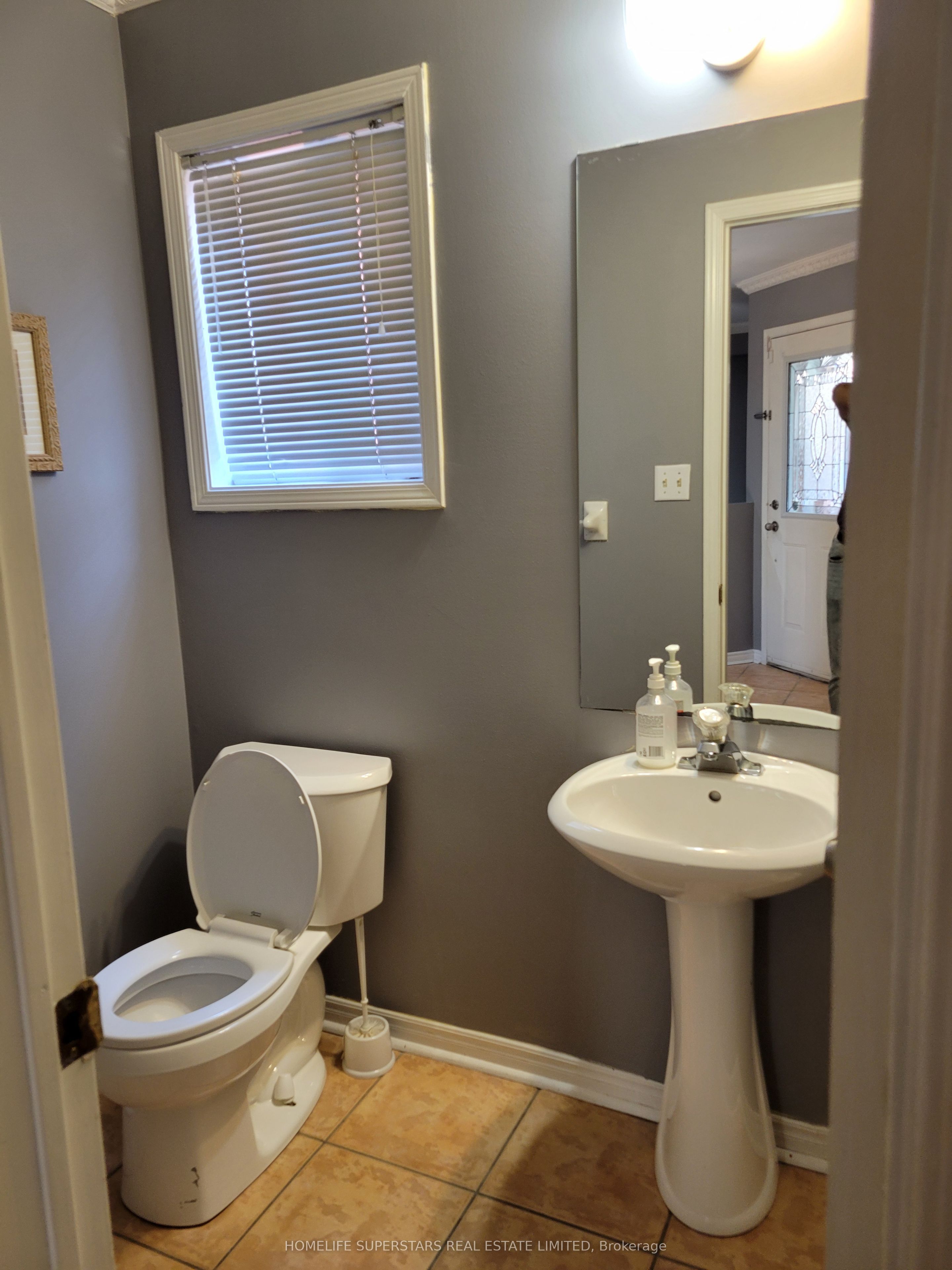 3784 Forest Bluff Crescent, Mississauga, ON L5N 7T8 photo 5
