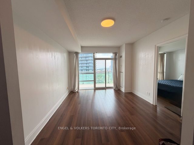 16 Brookers Lane 2410, Toronto, ON M8V 0A5 photo 5