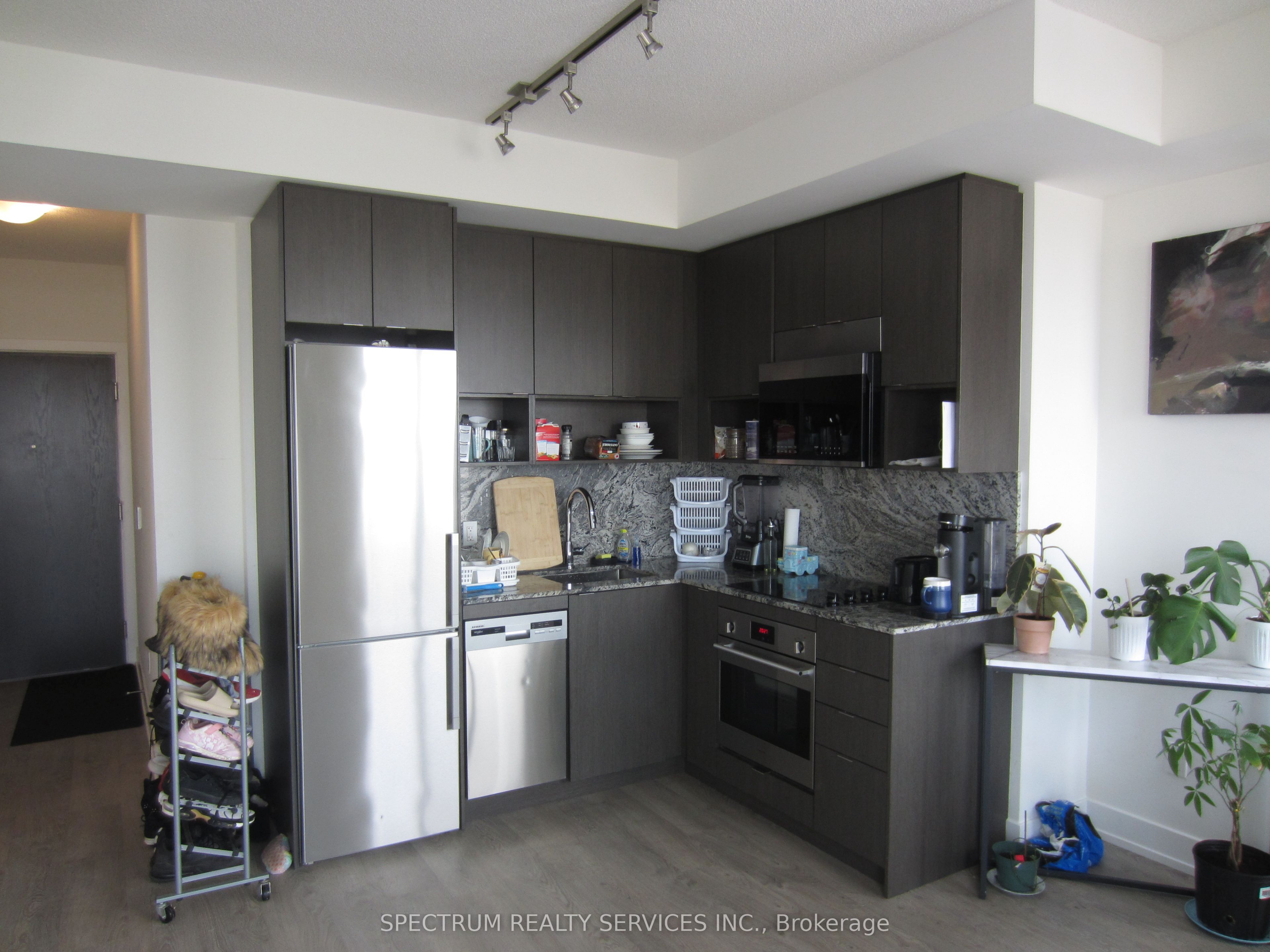 9 Mabelle Avenue 3325, Toronto, ON M9A 4X7 photo 4