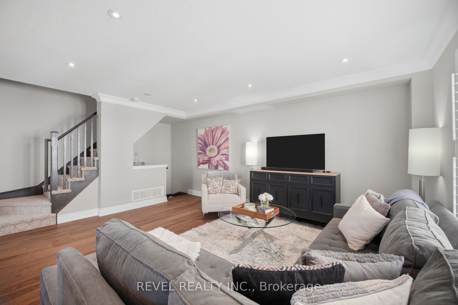 739 CHALLINOR Terrace, Milton, ON L9T 7V5 photo 4