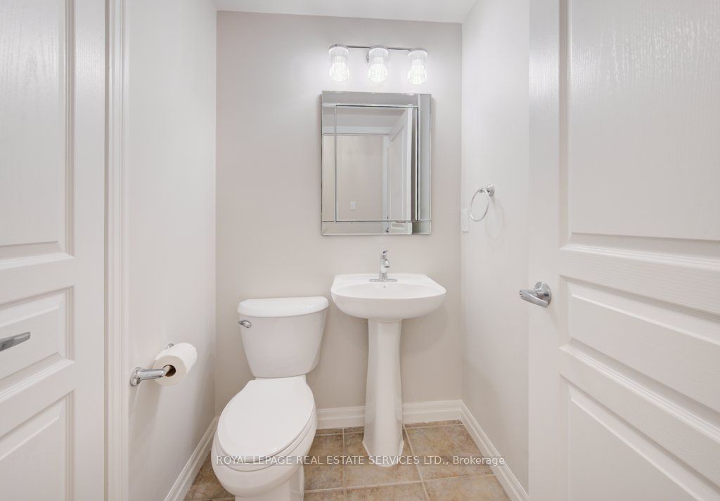 3939 Duke Of York Boulevard 1201, Mississauga, ON L5B 4N2 photo 5