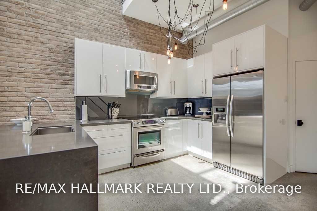 6 Bartlett Avenue 7, Toronto, ON M6H 3E8 photo 3