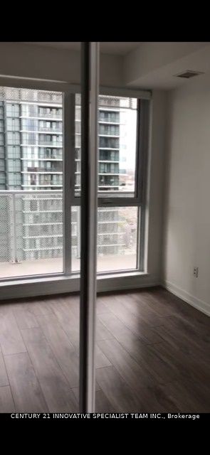 4065 Confederation Parkway 1711, Mississauga, ON L5B 0L4 photo 5