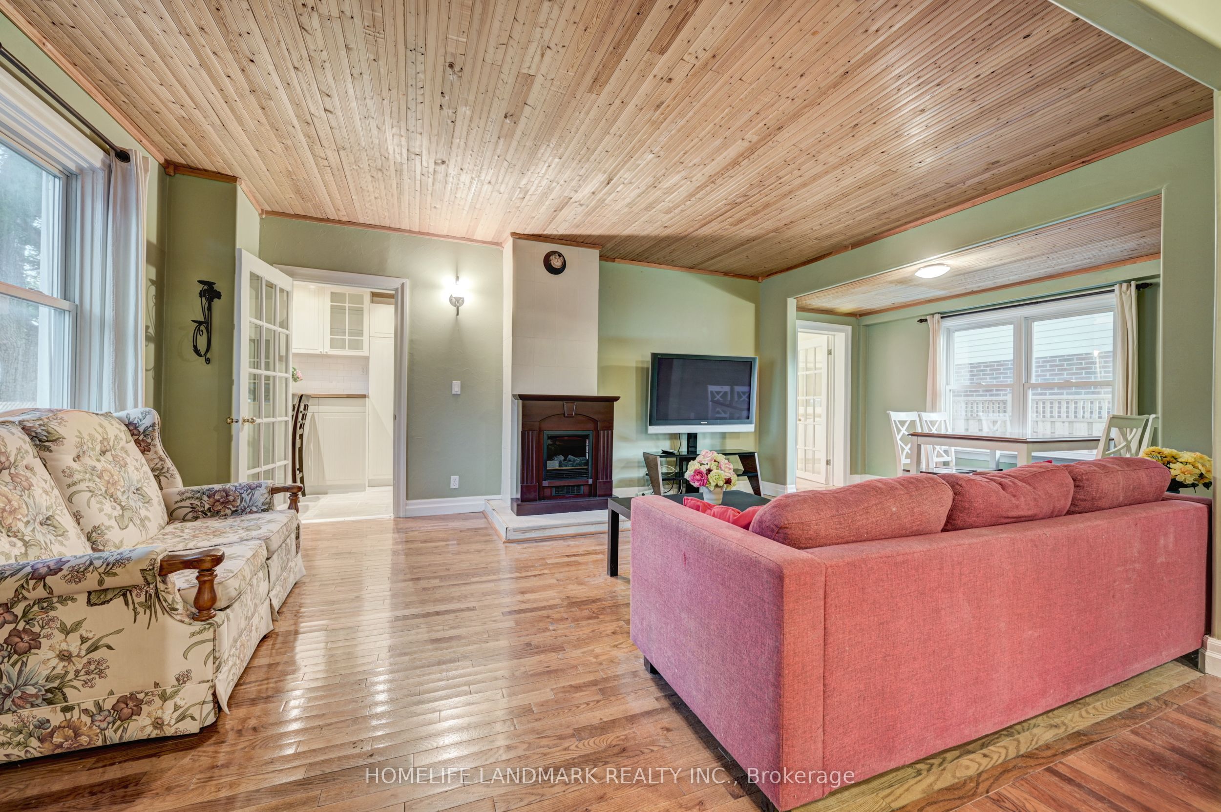 2174 New Street, Burlington, ON L7R 1H8 photo 5