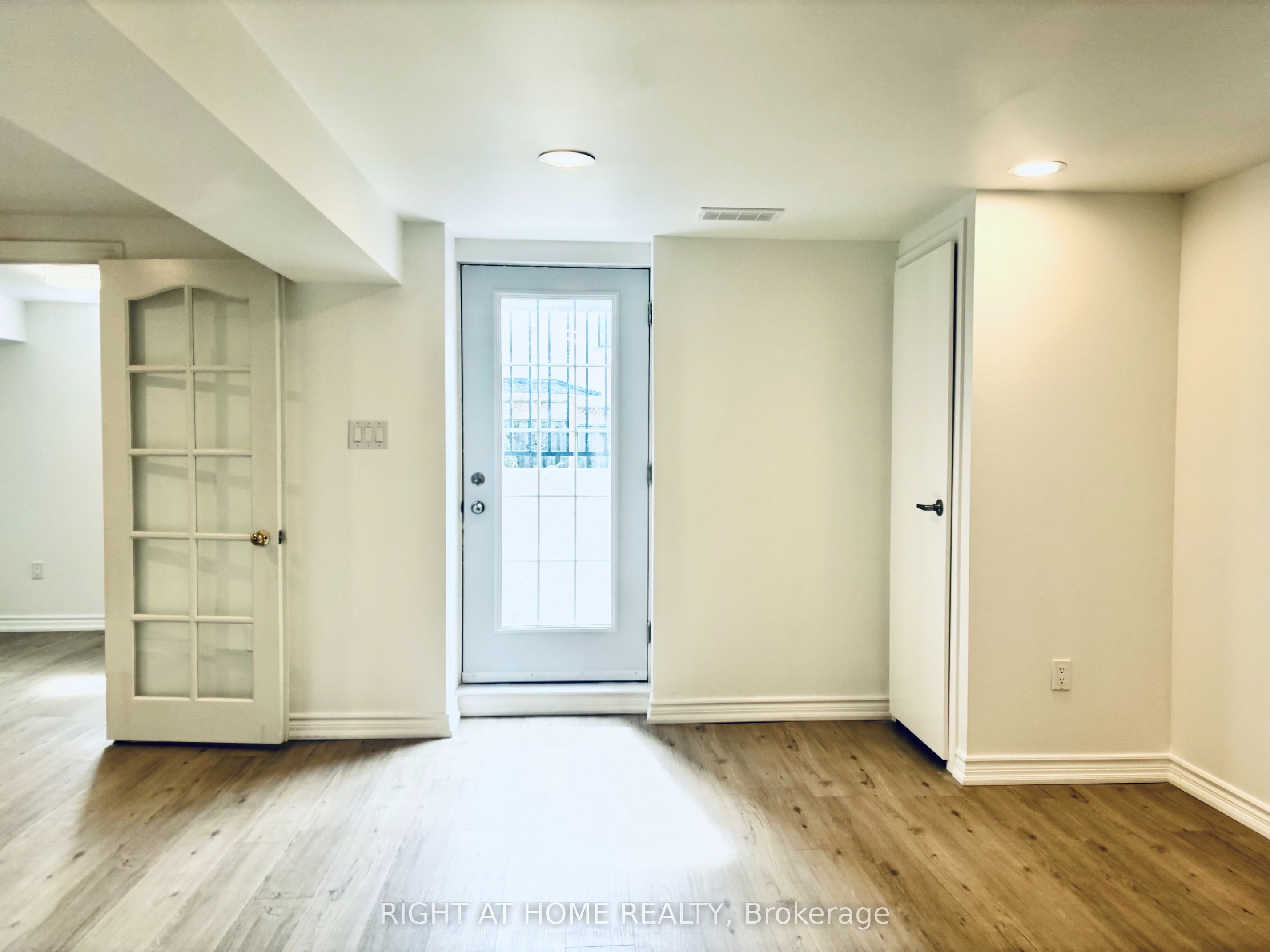 1220 Grandview Drive Basement, Oakville, ON L6H 4Z1 photo 5
