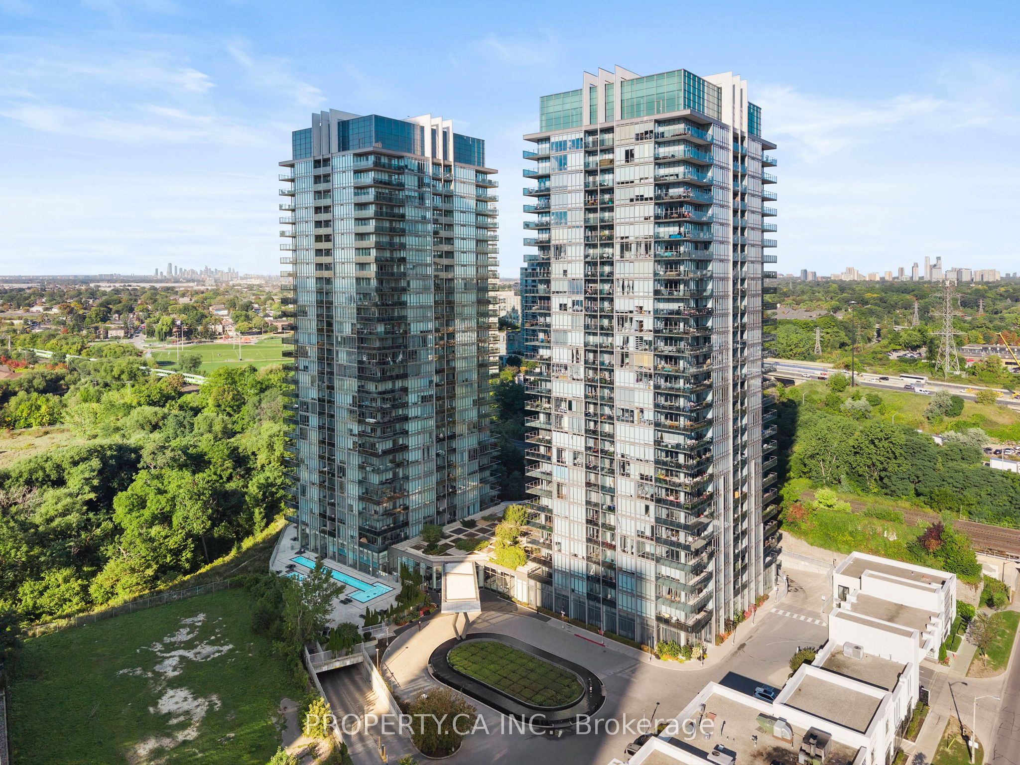 90 Park Lawn Road 1211, Toronto, ON M8Y 0B6 photo 2