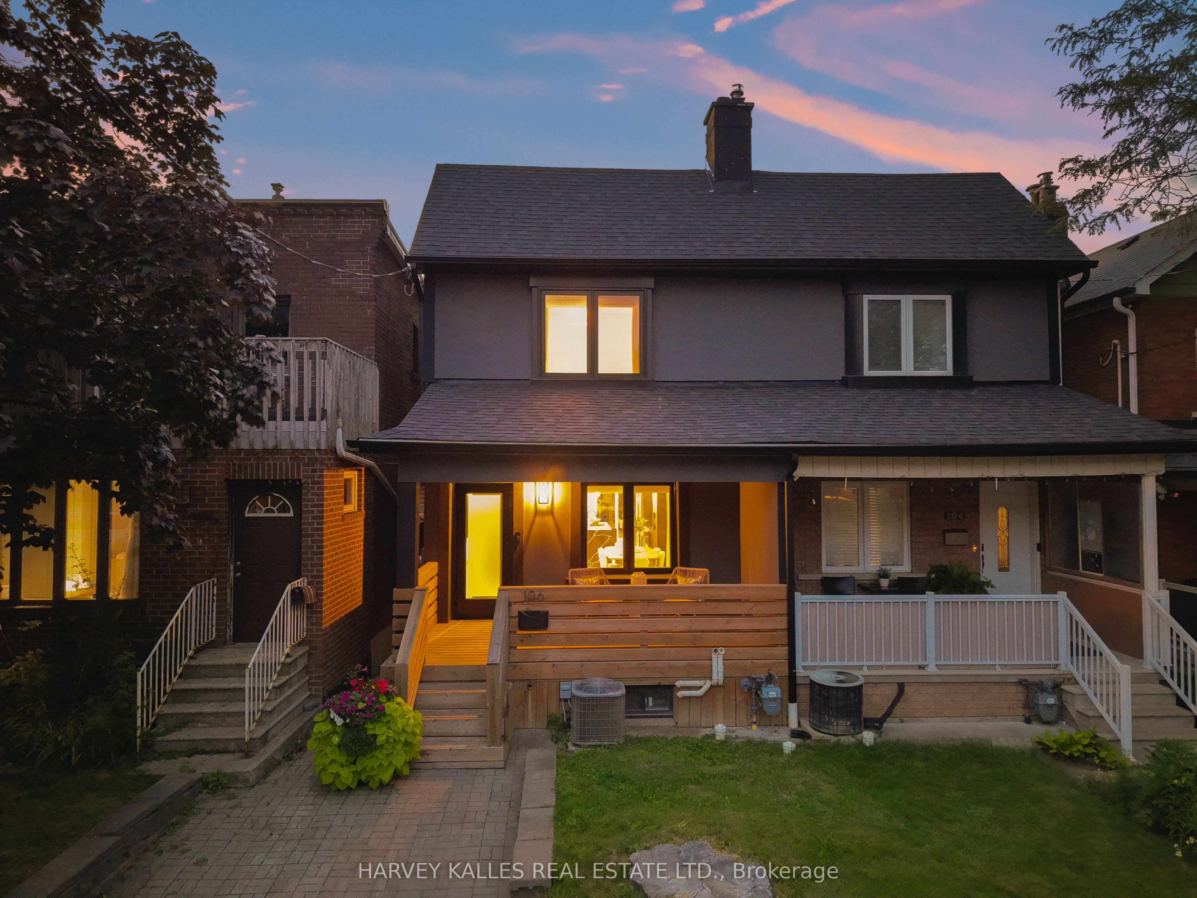 106 Hope Street, Toronto, ON M6E 1J9