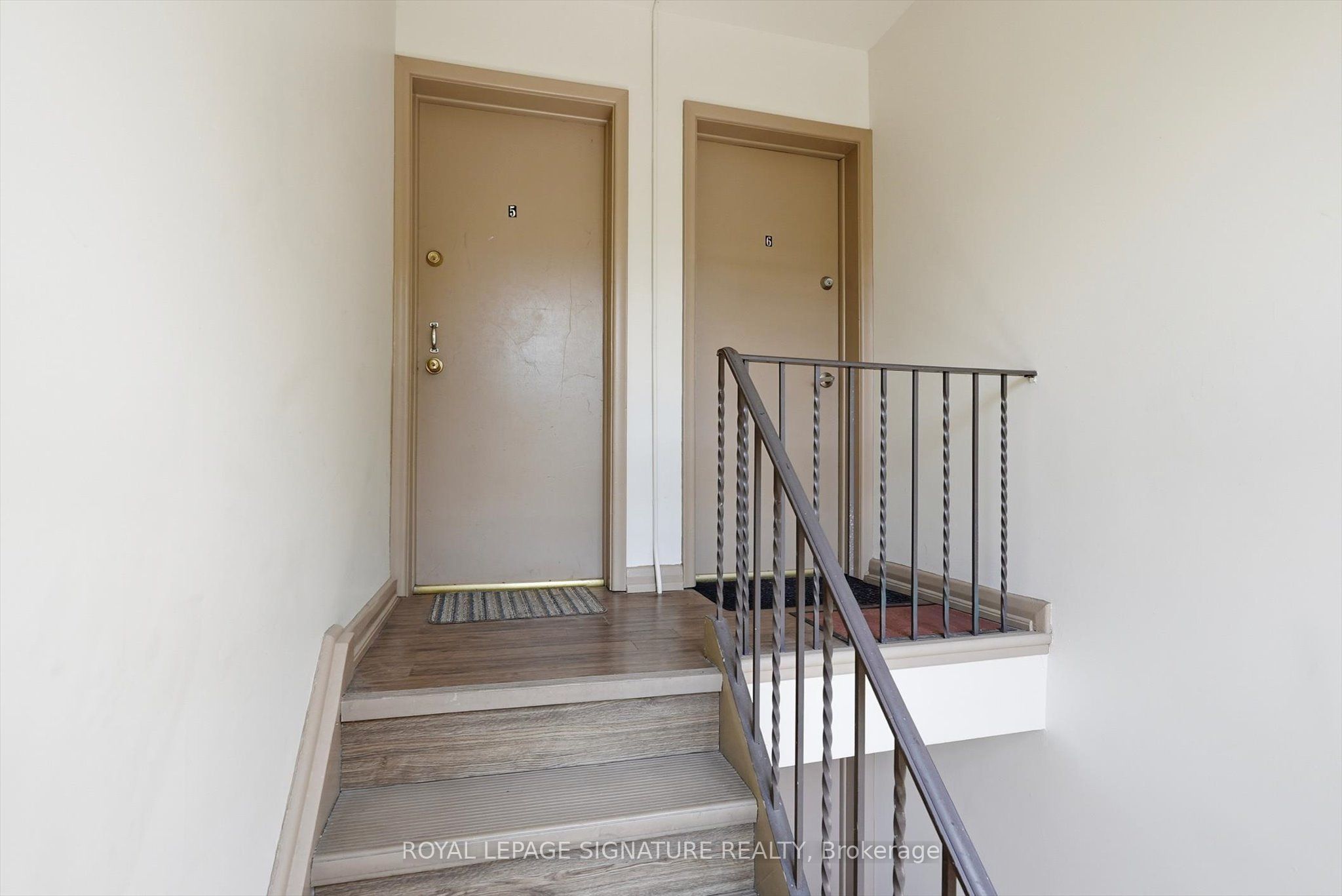 46 Albert Avenue 5, Toronto, ON M8V 2L7 photo 3
