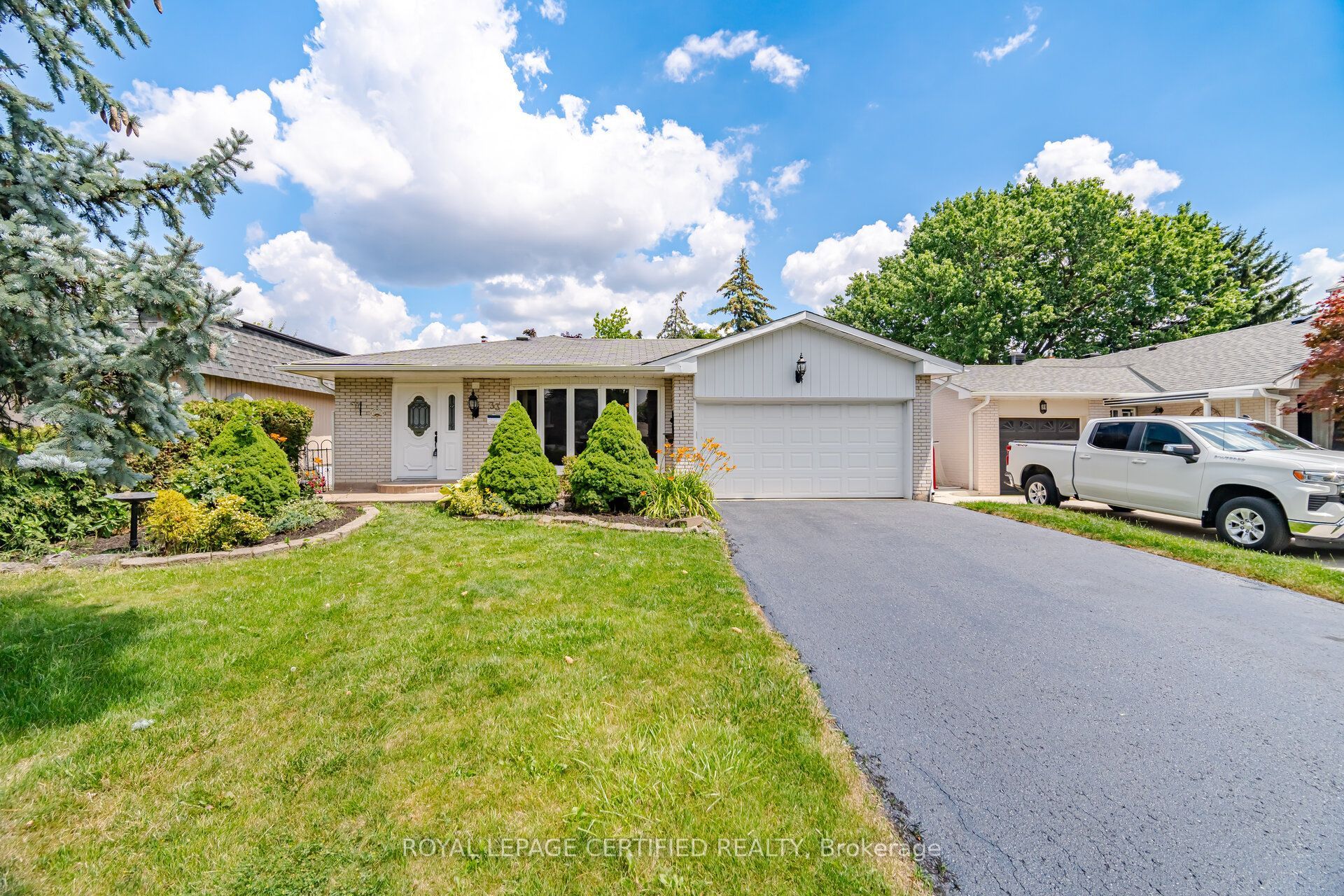 33 Grassmere Crescent, Brampton, ON L6S 1C9
