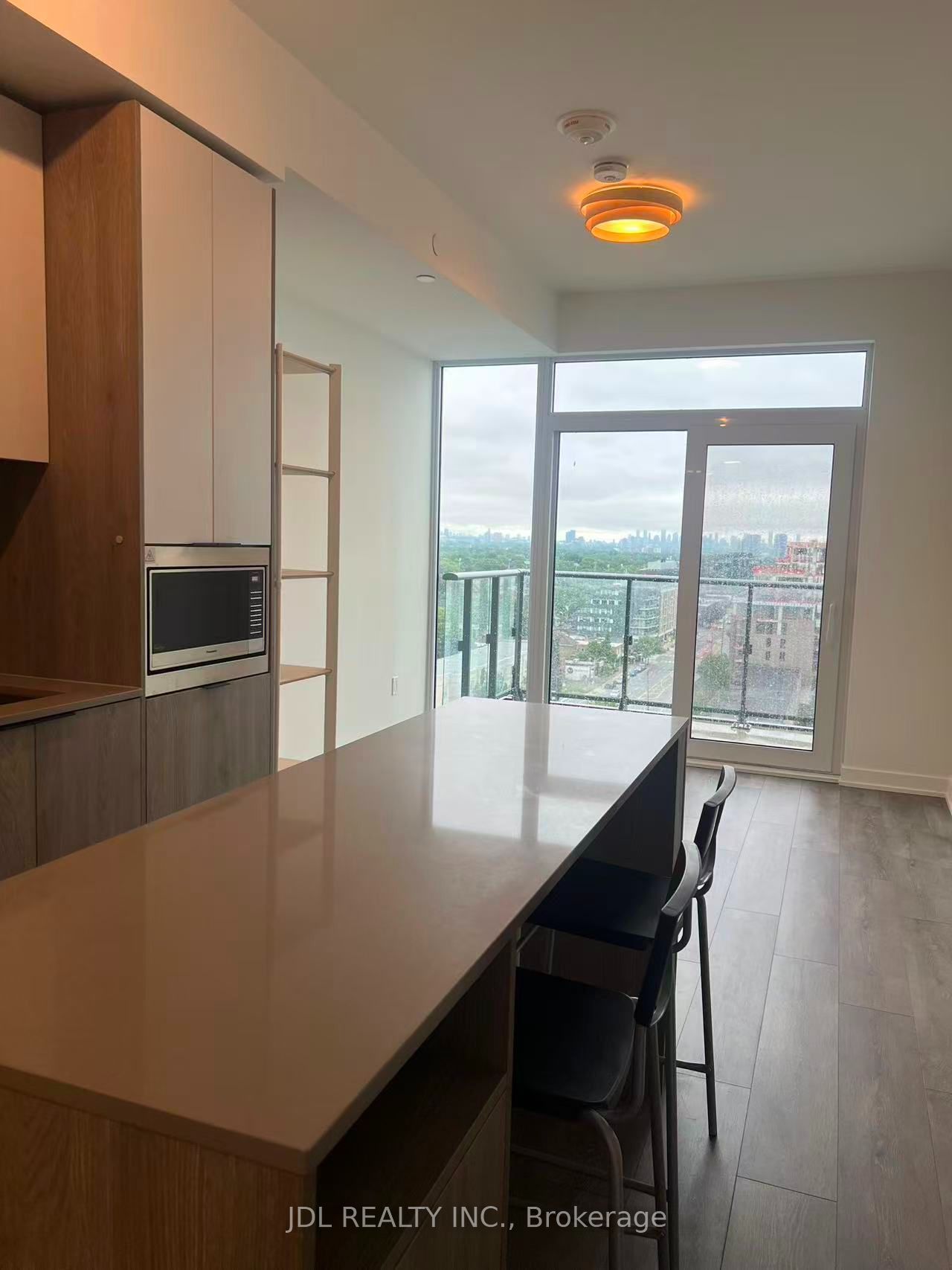 1007 Queensway Street 1007, Toronto, ON M8Z 6C7 photo 5