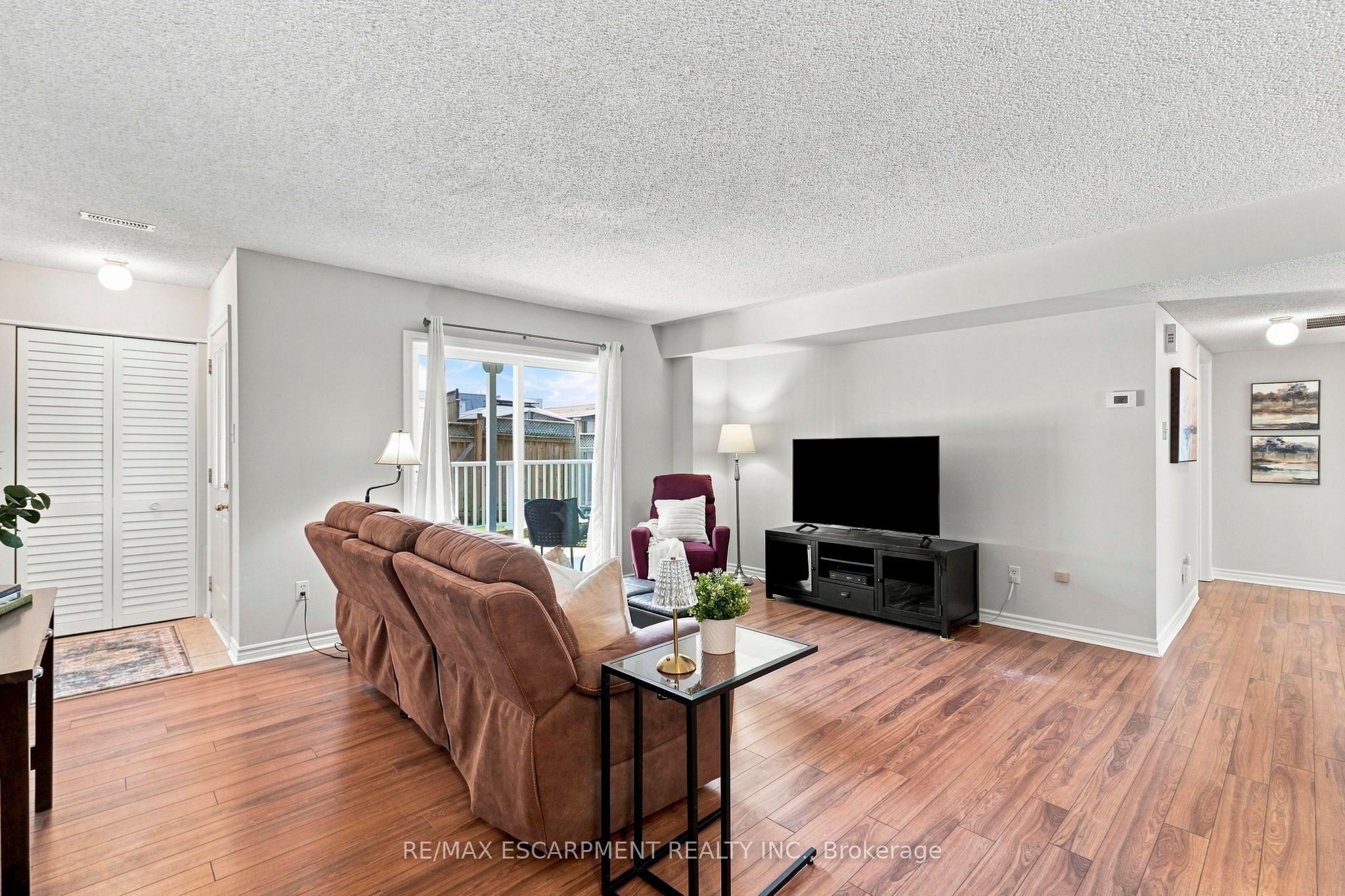1701 Lampman Avenue 204, Burlington, ON L7L 6R7 photo 5