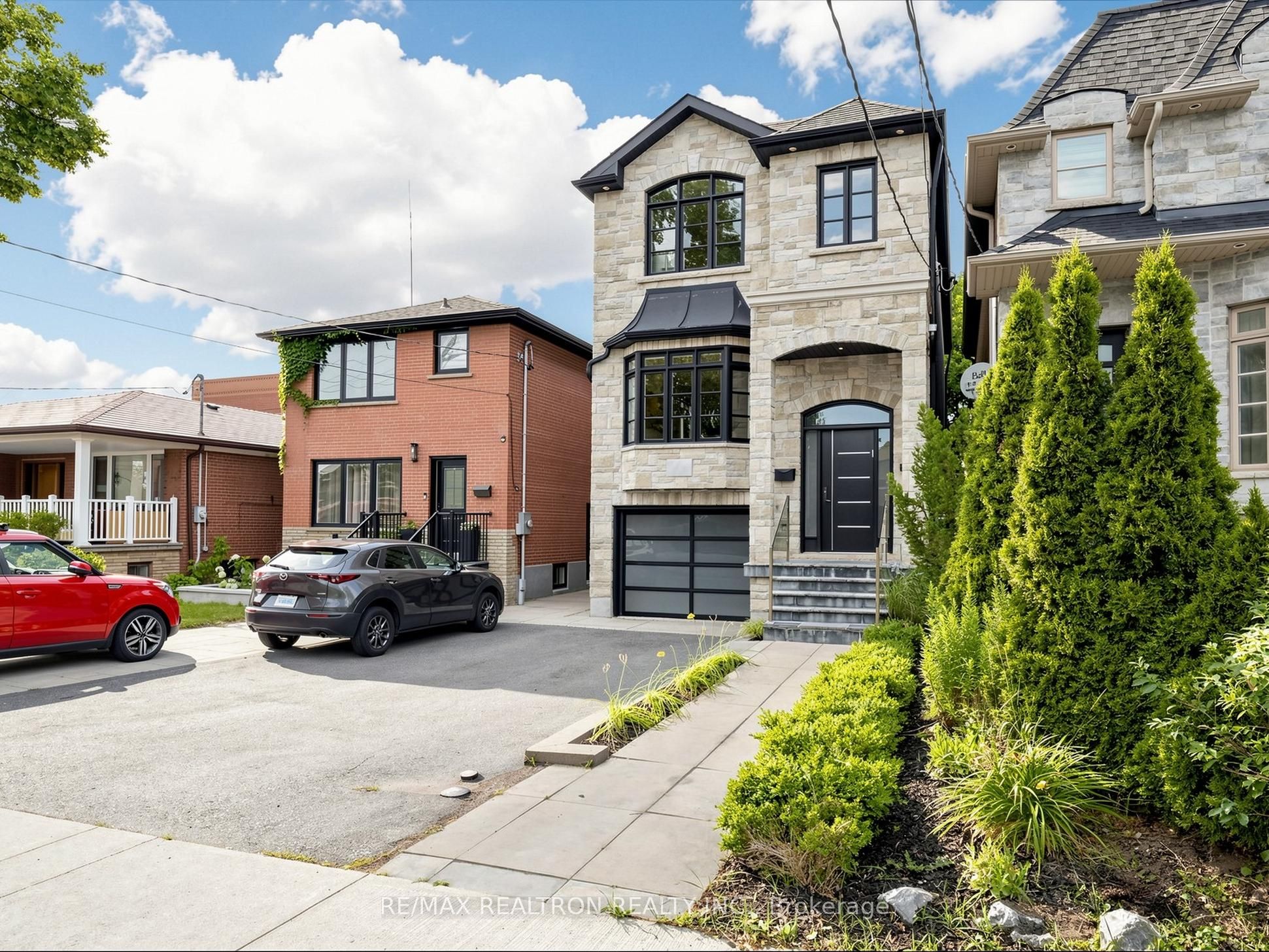 402 Glen Park Avenue, Toronto, ON M6B 2E5 photo 3
