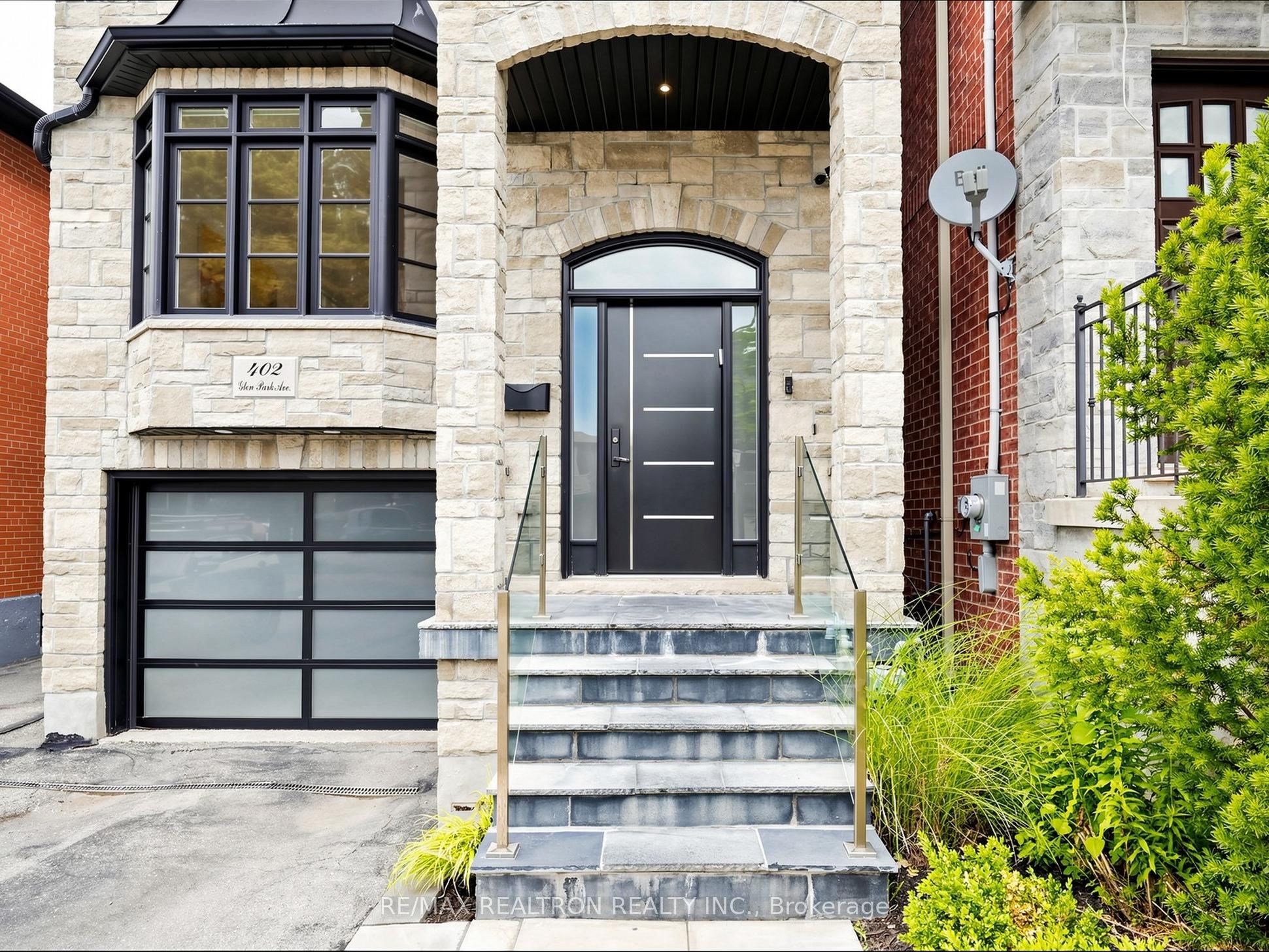 402 Glen Park Avenue, Toronto, ON M6B 2E5 photo 4