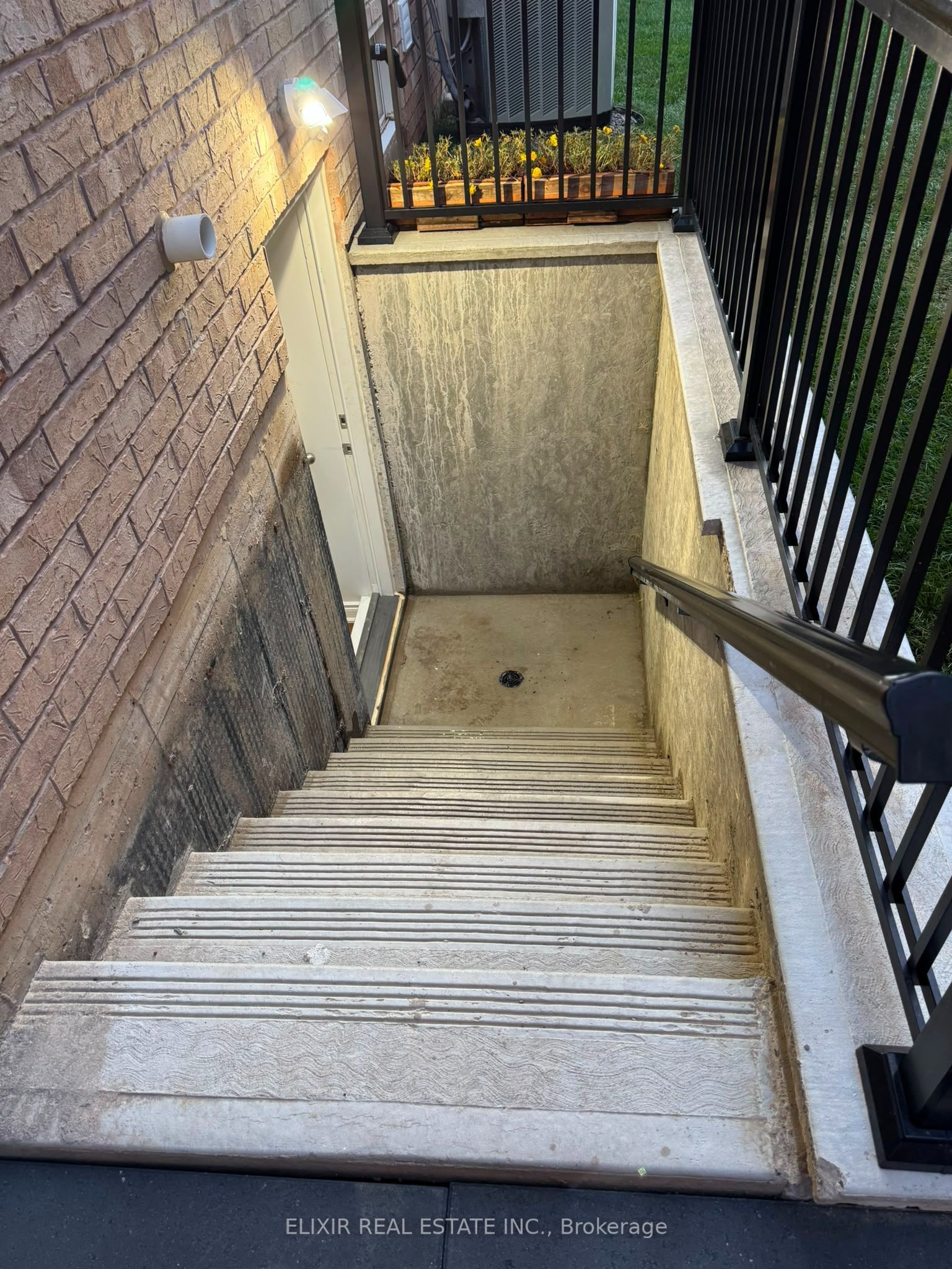 4607 Irena Avenue BASEMENT, Burlington, ON L7M 0L8 photo 2