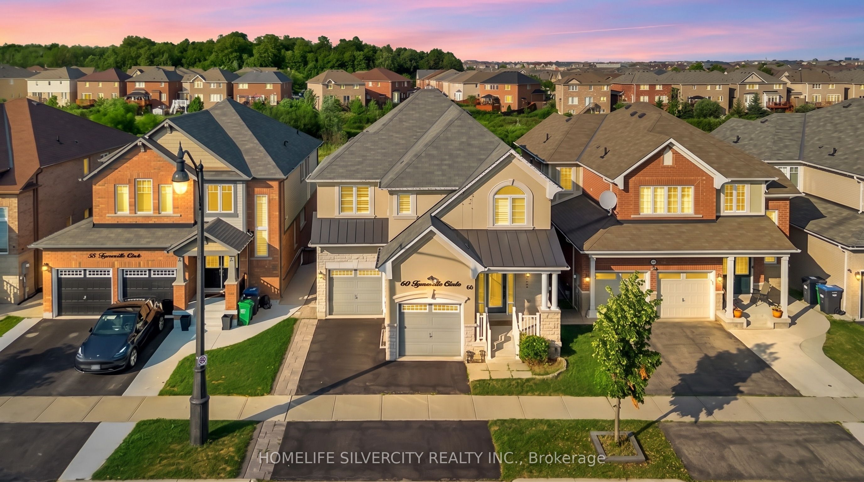 60 Tysonville Circle, Brampton, ON L7A 0B5 photo 2
