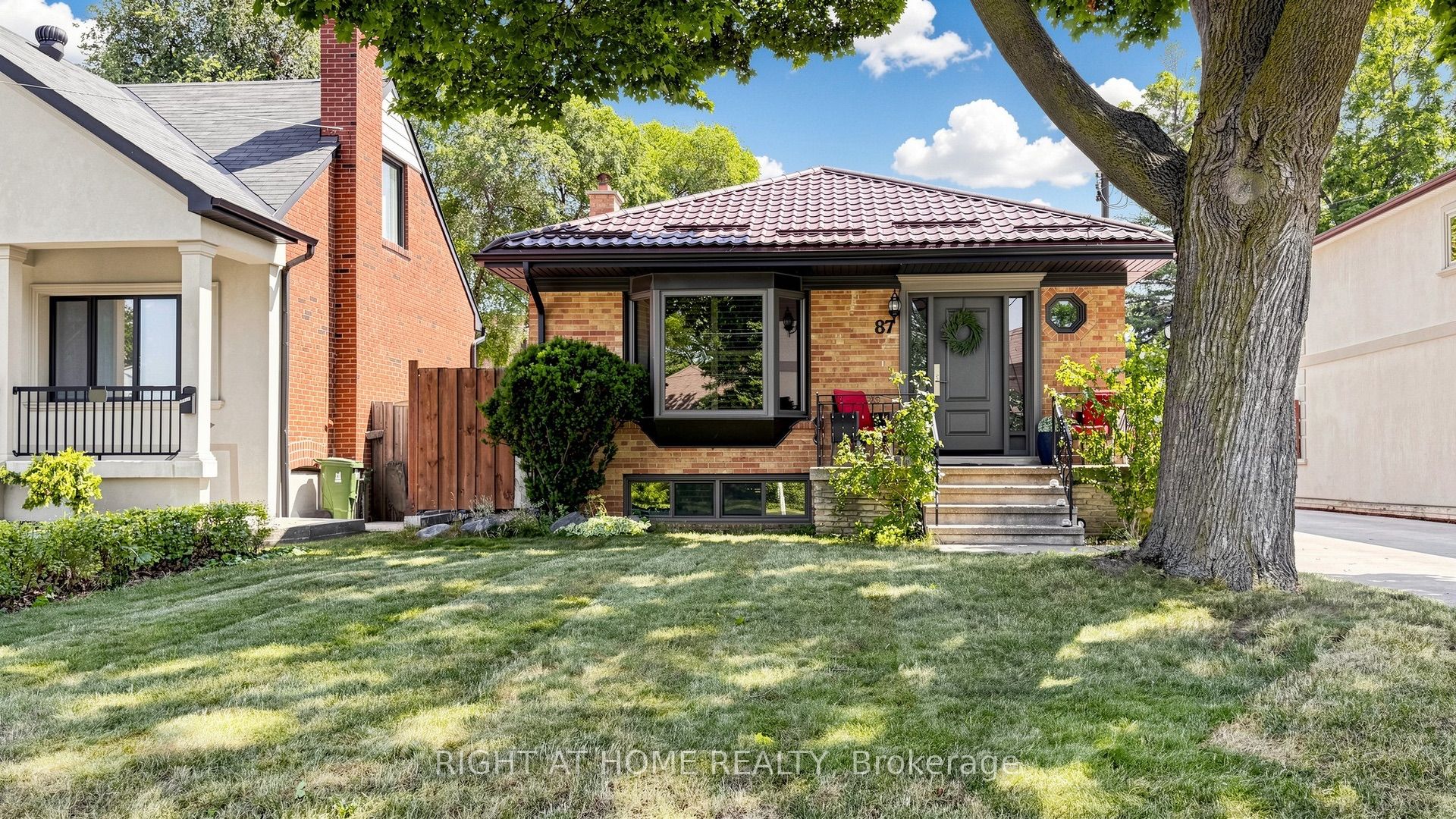 87 Riverdale Drive, Toronto, ON M9V 2T8
