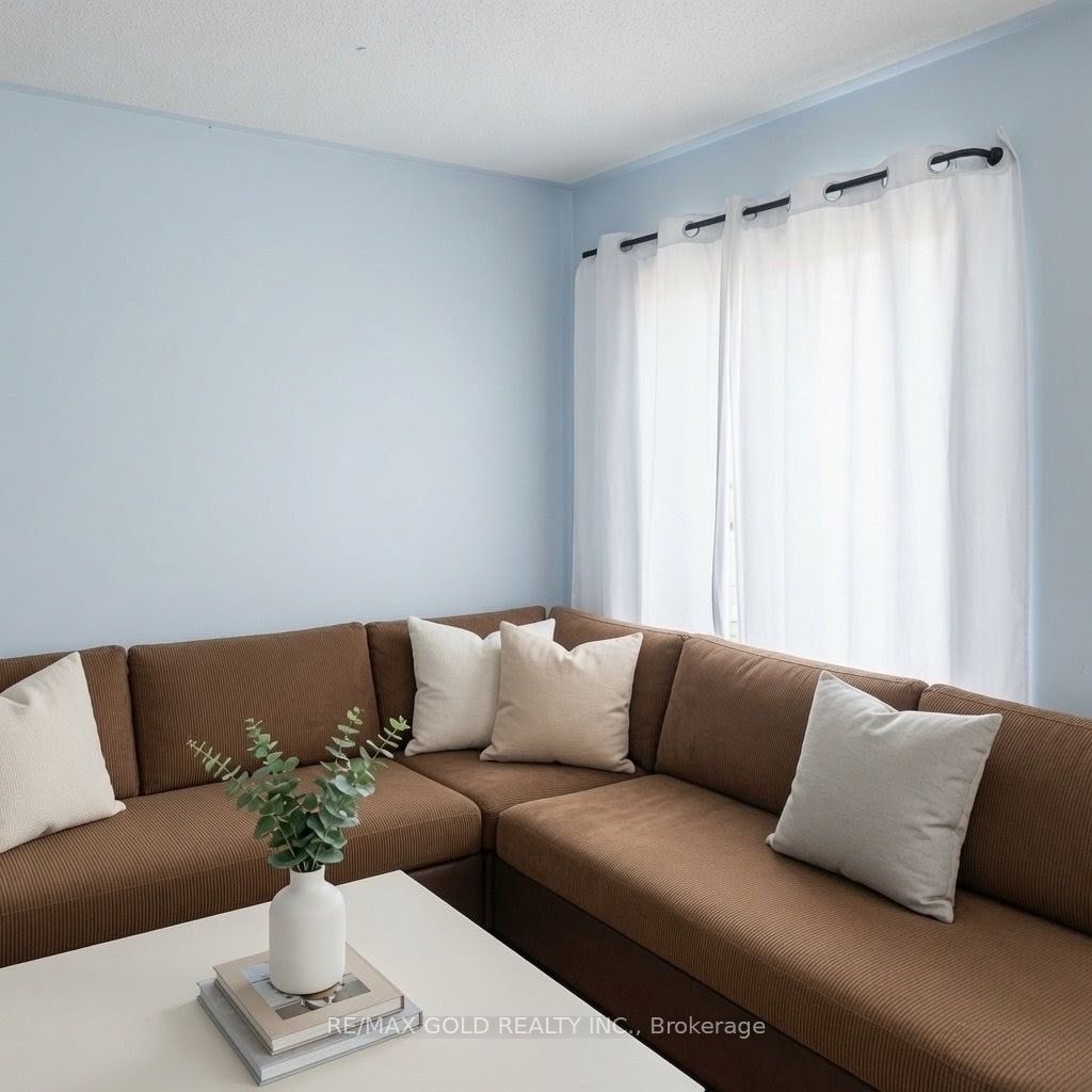 711 Ashprior Avenue, Mississauga, ON L5R 3N8 photo 3