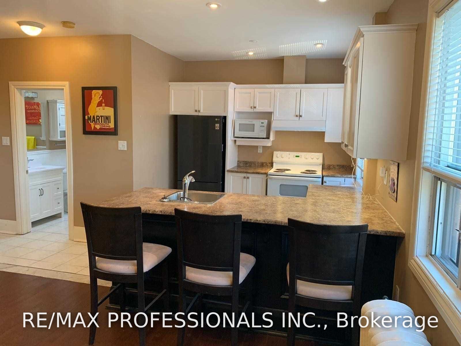 1 Primrose Avenue 3, Toronto, ON M8V 1P7 photo 4
