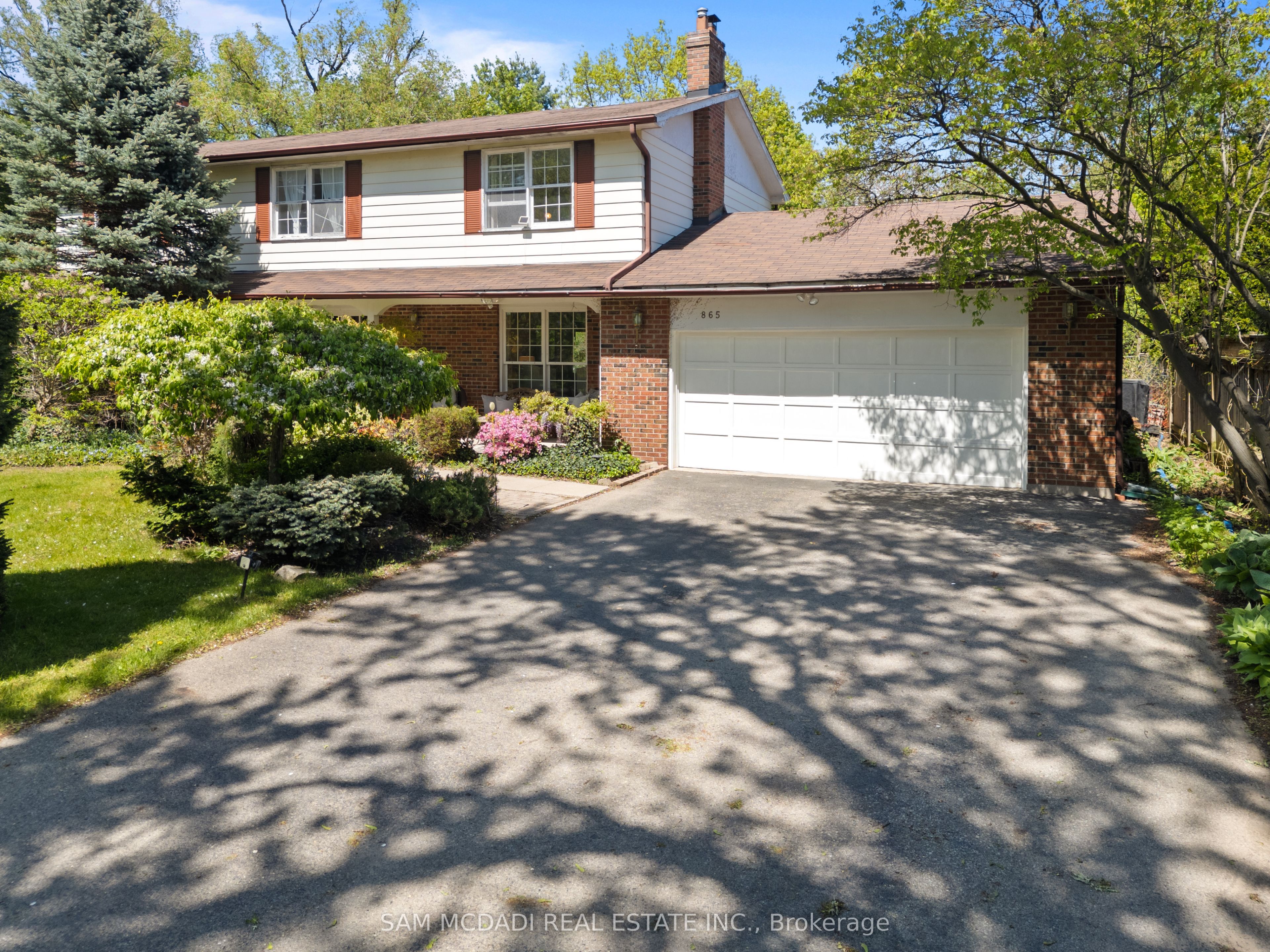 865 Meadow Wood Road, Mississauga, ON L5J 2S7 photo 3