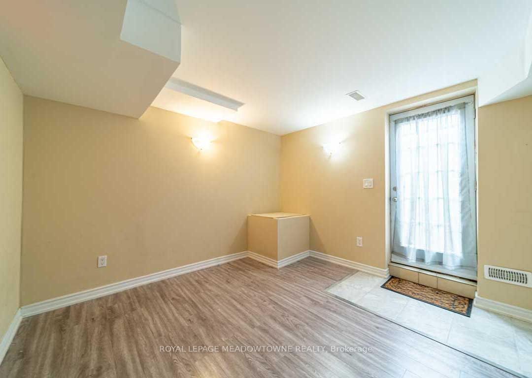 1036 Yates Drive, Milton, ON L9T 6A7 photo 5