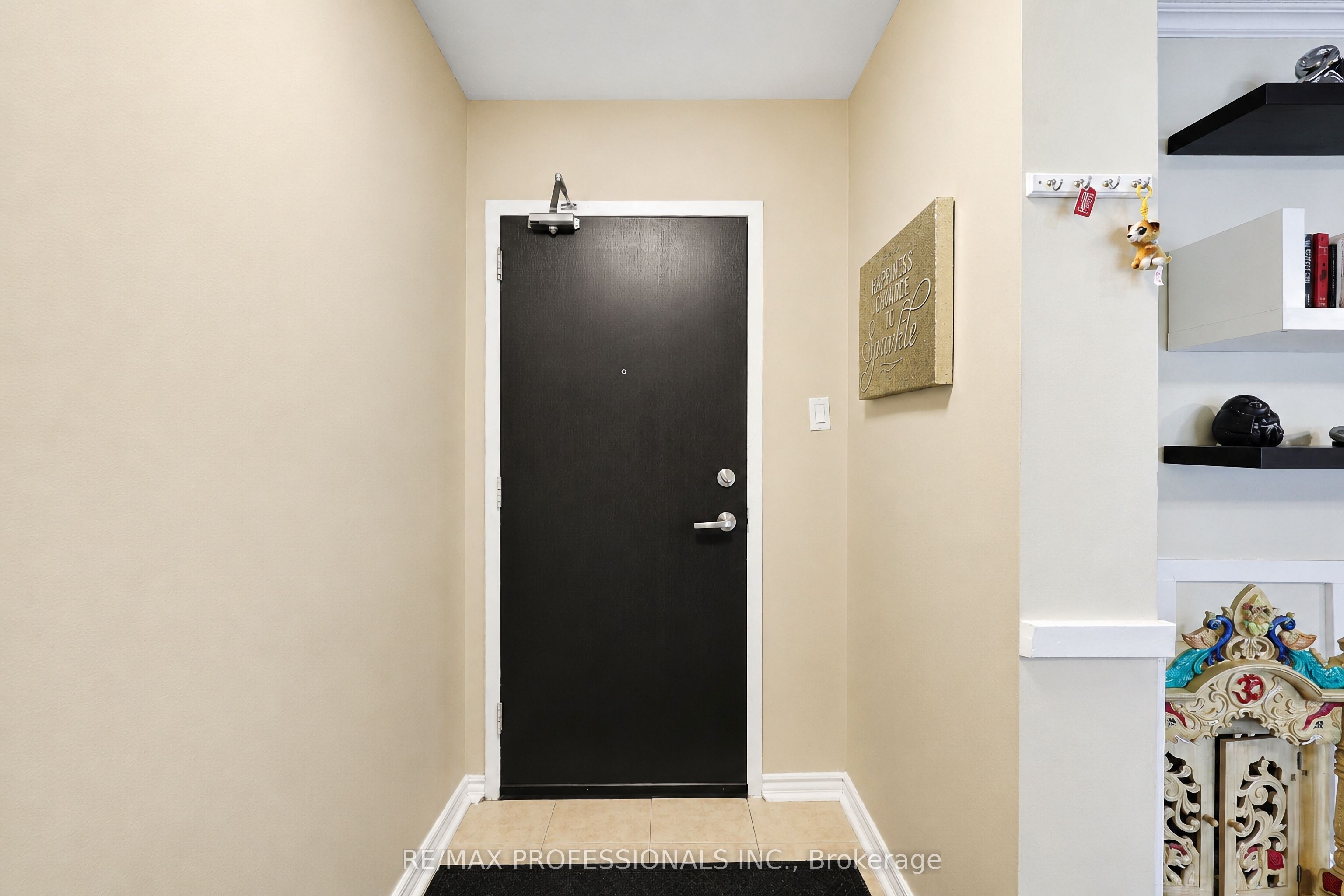 31 Four Winds Drive 209, Toronto, ON M3J 1K9 photo 4