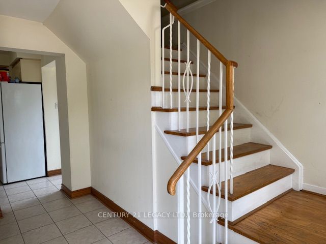 25 Edenborough Drive (Upper), Brampton, ON L6T 3A2 photo 4
