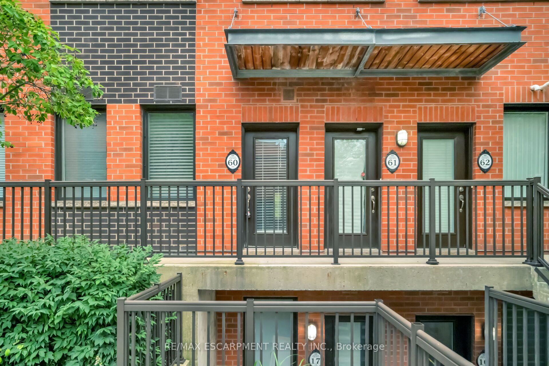 60 WINSTON PARK Boulevard 60, Toronto, ON M3K 1C2 photo 2