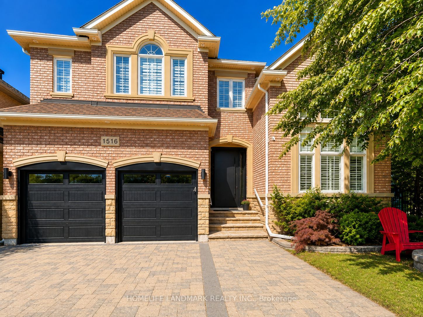 1516 Pinery Crescent, Oakville, ON L6H 7J9