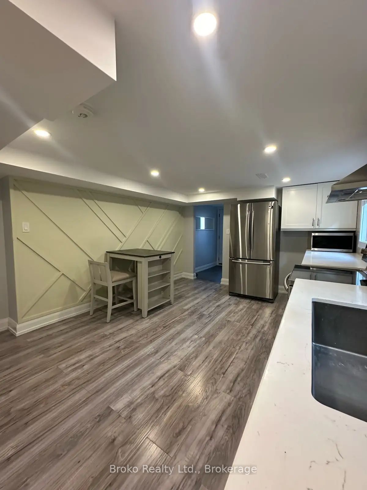 468 Appledore Crescent, Mississauga, ON L5B 2L6 photo 3