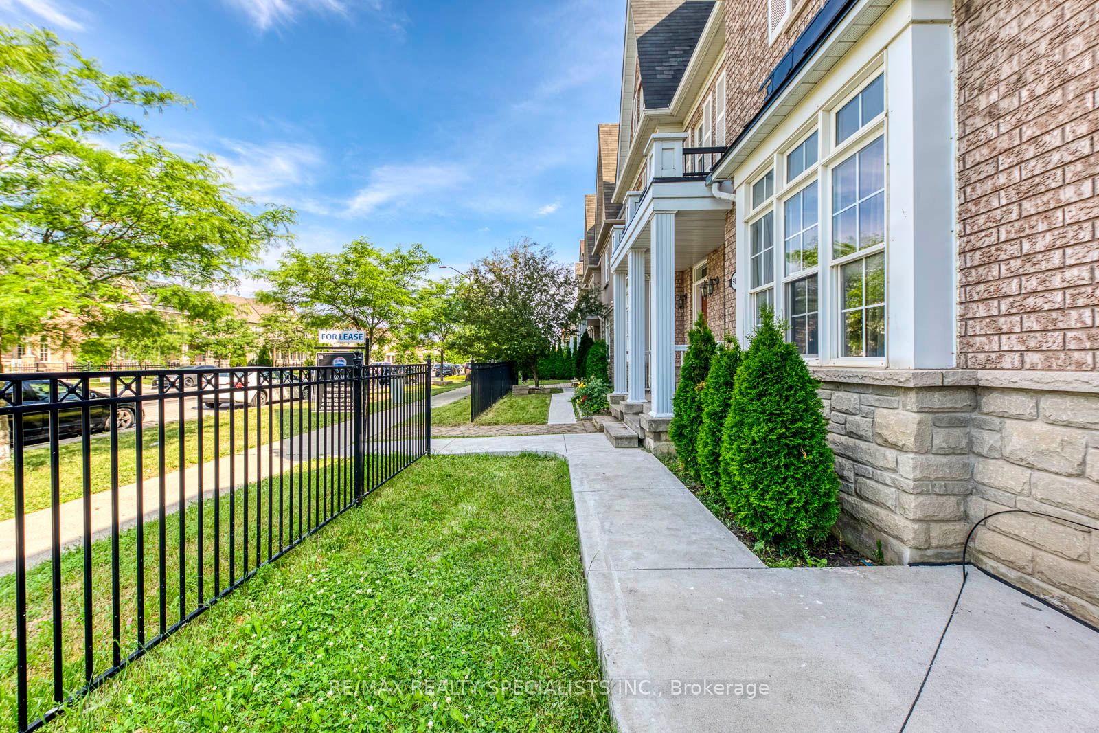 5494 Tenth Line W, Mississauga, ON L5M 0G5 photo 4