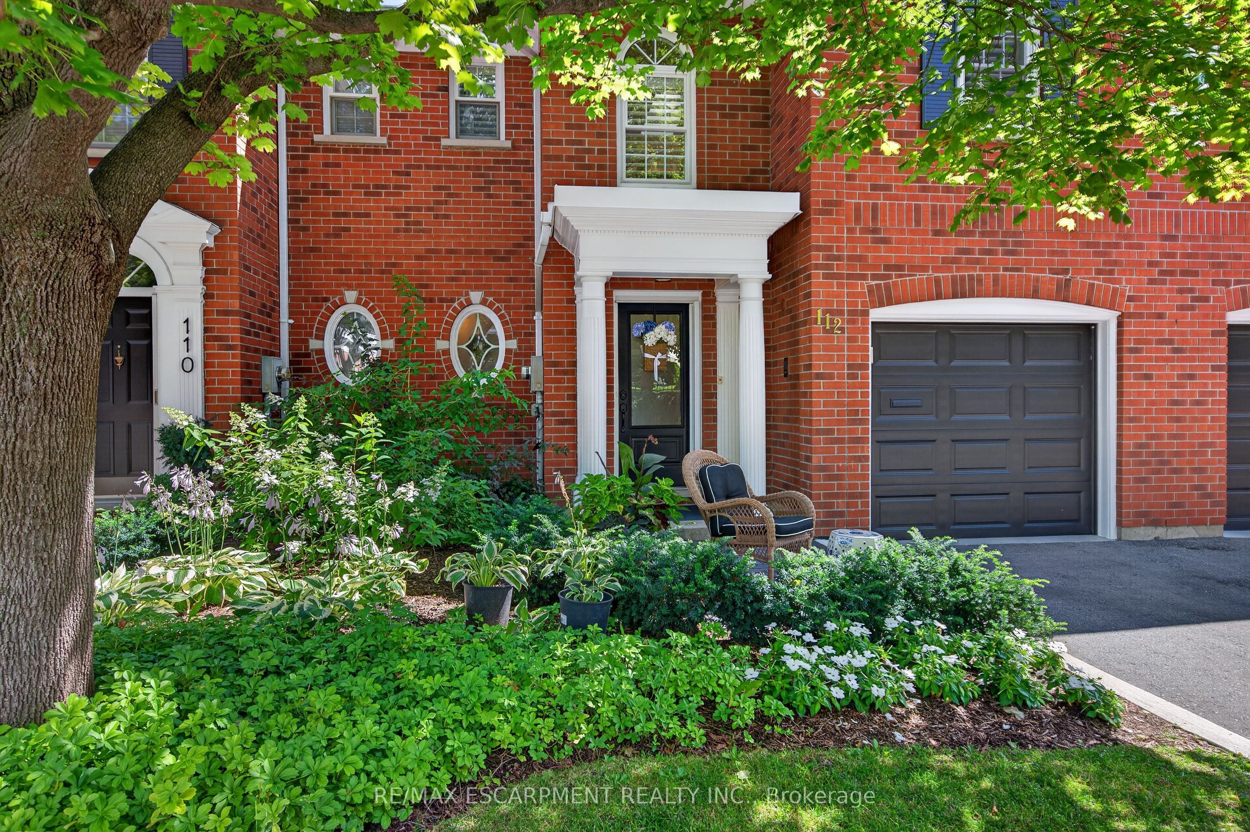 112 Fairwood Place W, Burlington, ON L7T 4B6 photo 4