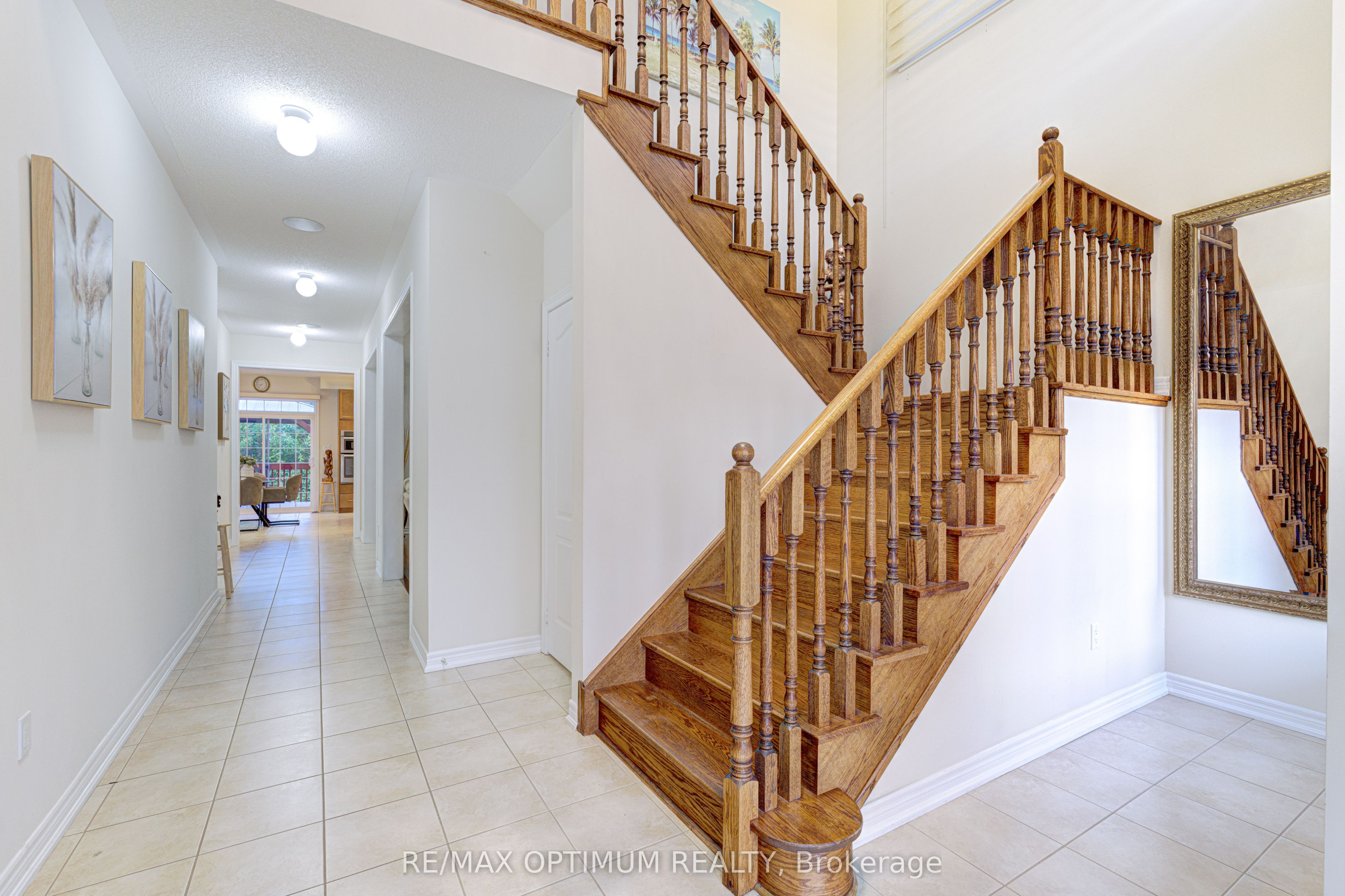 54 Midcrest Circle, Brampton, ON L6Y 0W5 photo 5