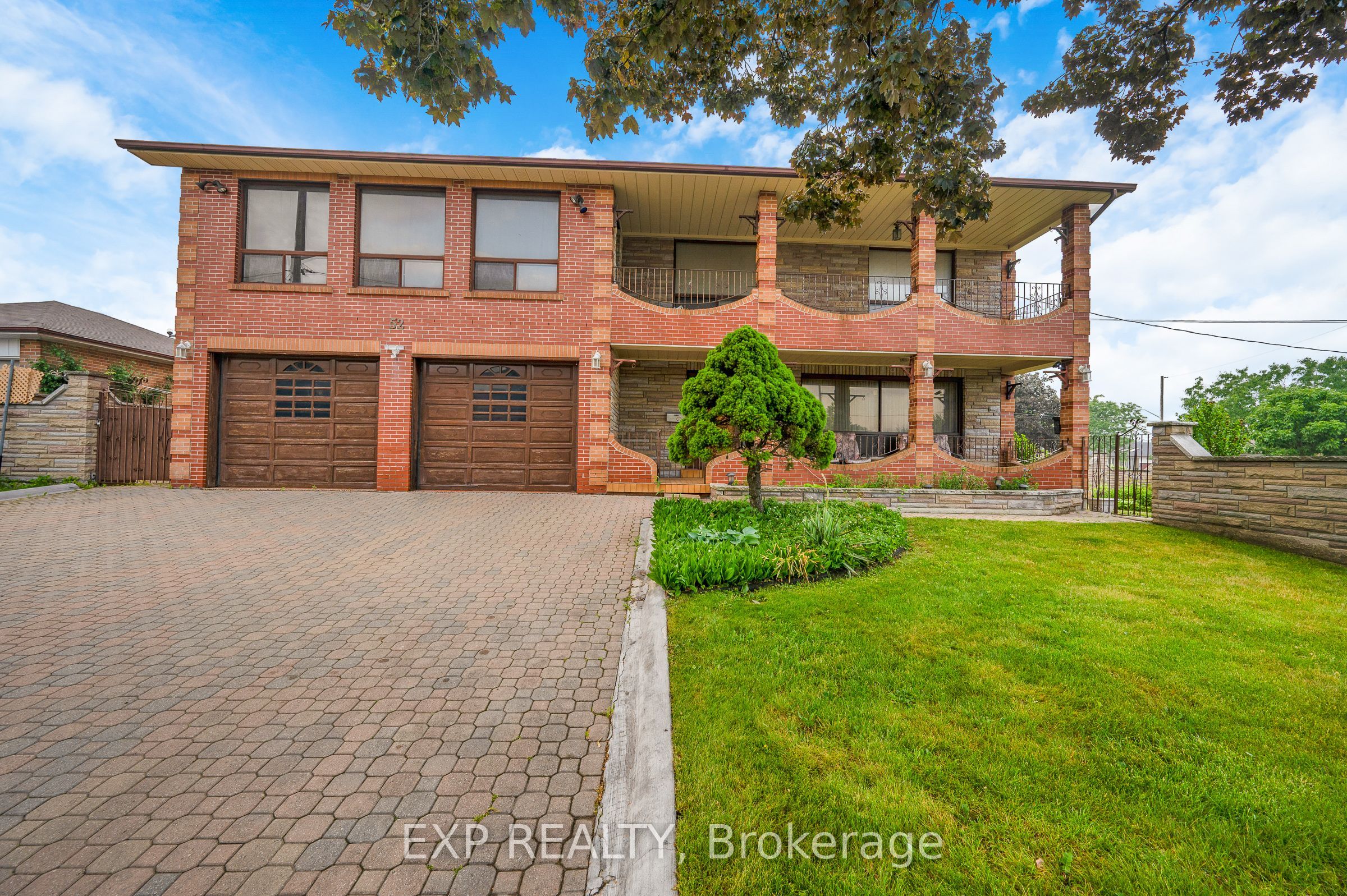 52 Storer Drive, Toronto, ON M9M 1X5