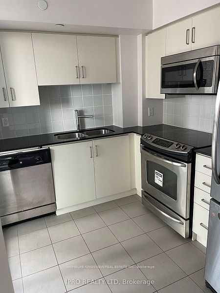 215 Sherway Gardens Road 507, Toronto, ON M9C 0A4 photo 3
