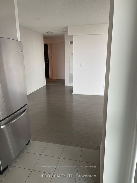 215 Sherway Gardens Road 507, Toronto, ON M9C 0A4 photo 4