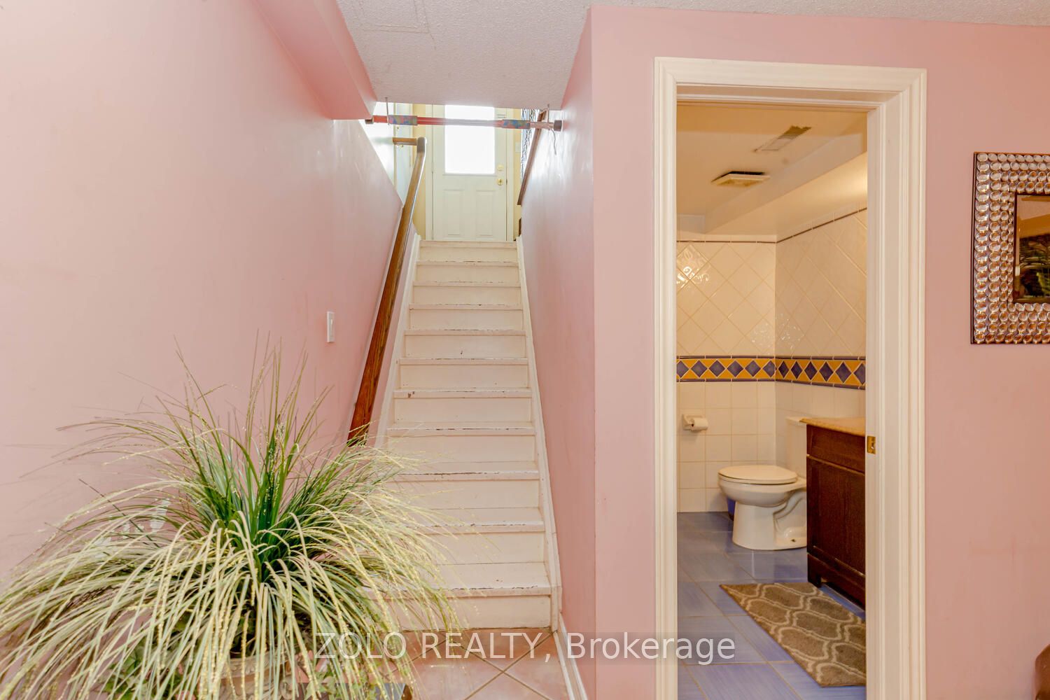 1474 Rosemanor Drive, Mississauga, ON L5M 5M4 photo 3