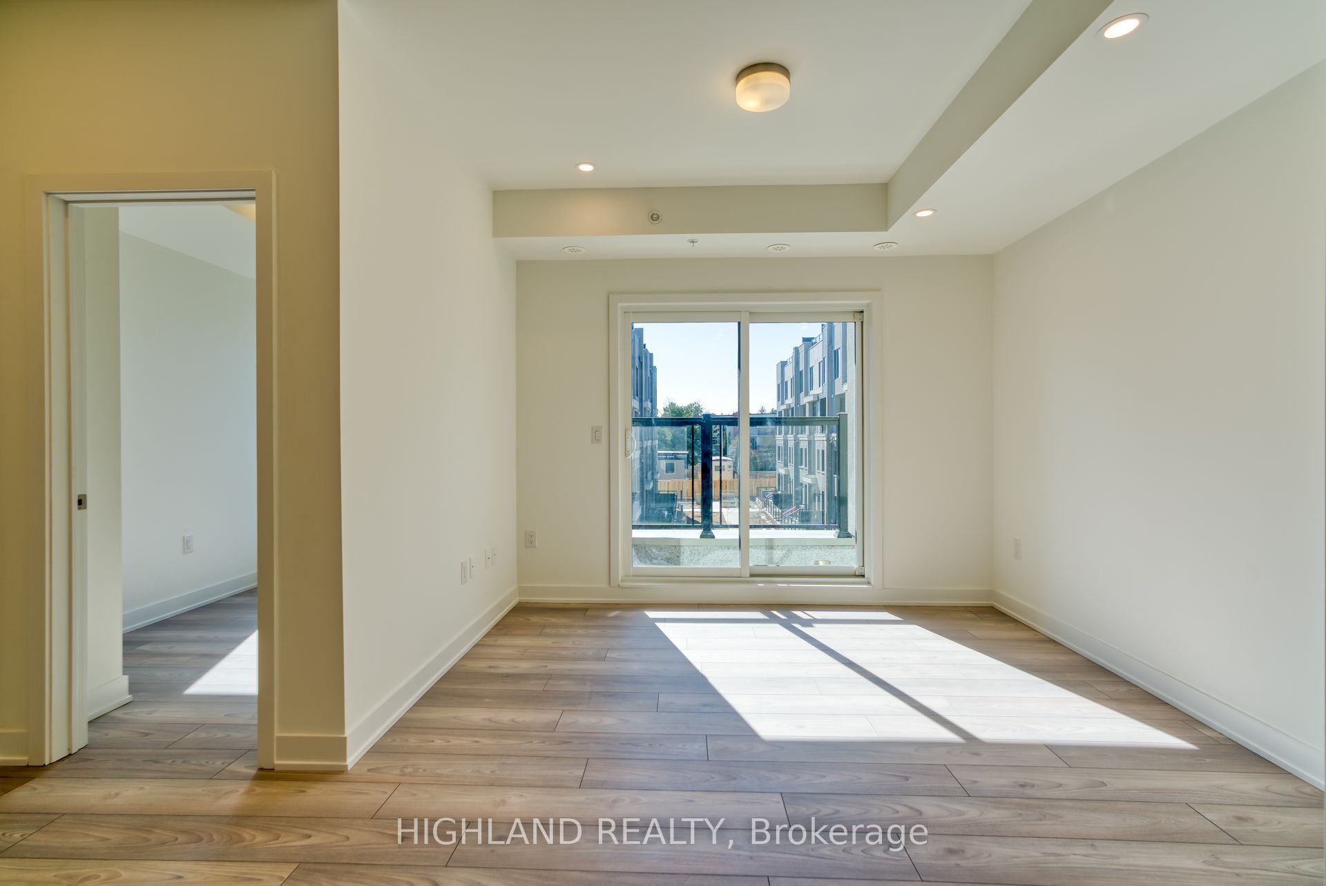 3473 Widdicombe Way 7, Mississauga, ON L5L 0B8 photo 4