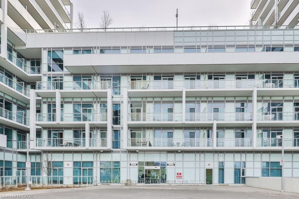65 Speers Road 218, Oakville, ON L6K 0J1 photo 4