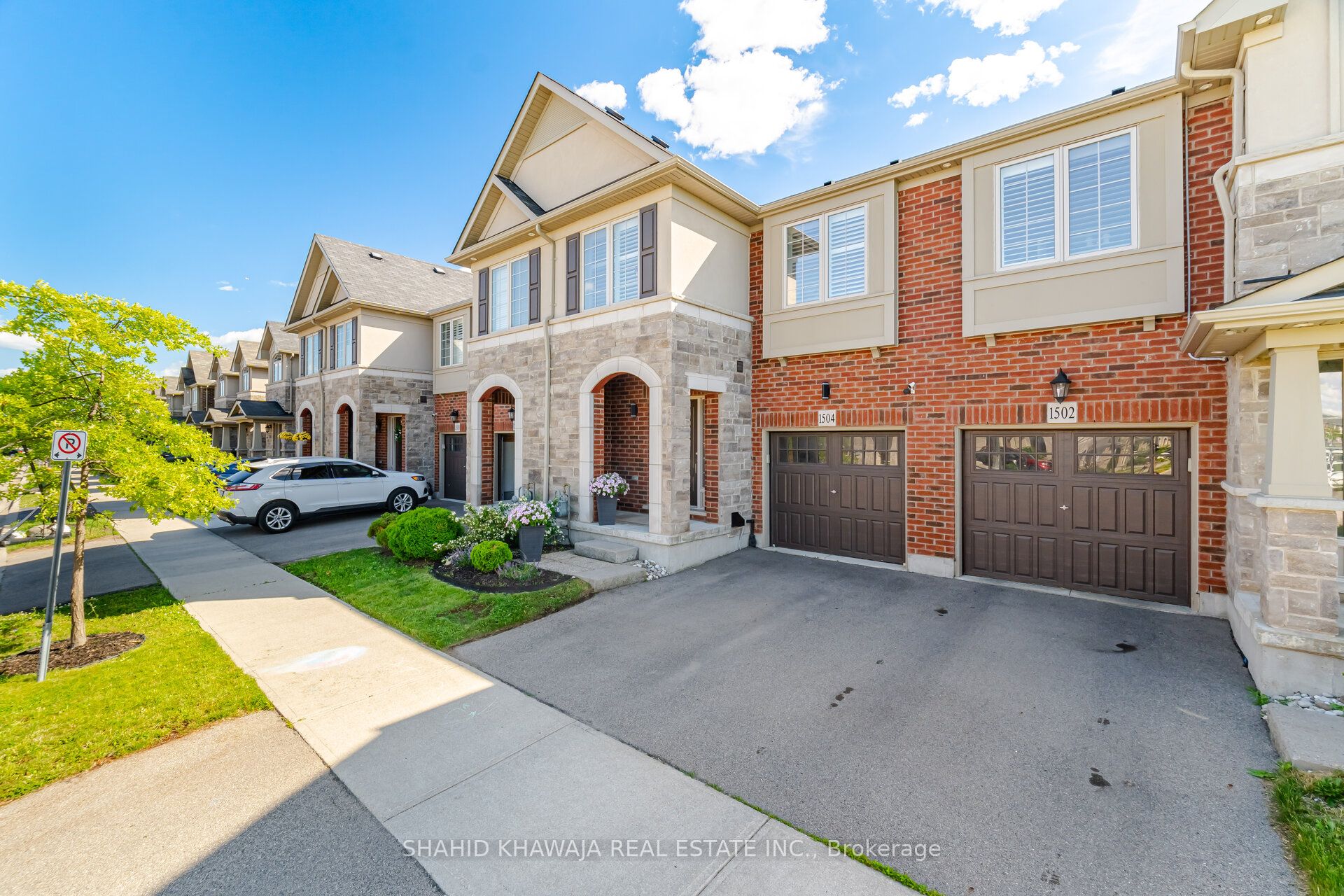 1504 Shade Lane, Milton, ON L9E 1B9 photo 2