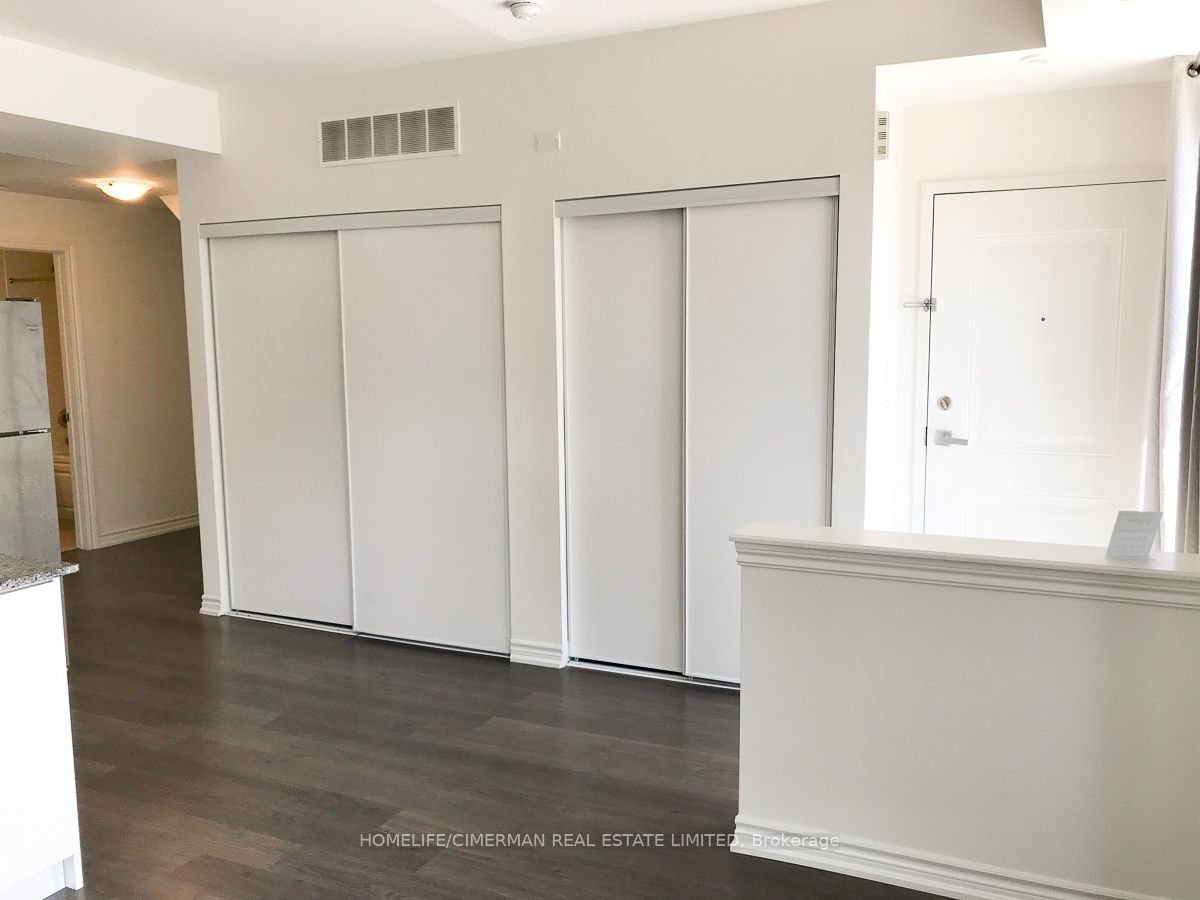 120 Long Branch Avenue 32, Toronto, ON M8W 0B1 photo 2